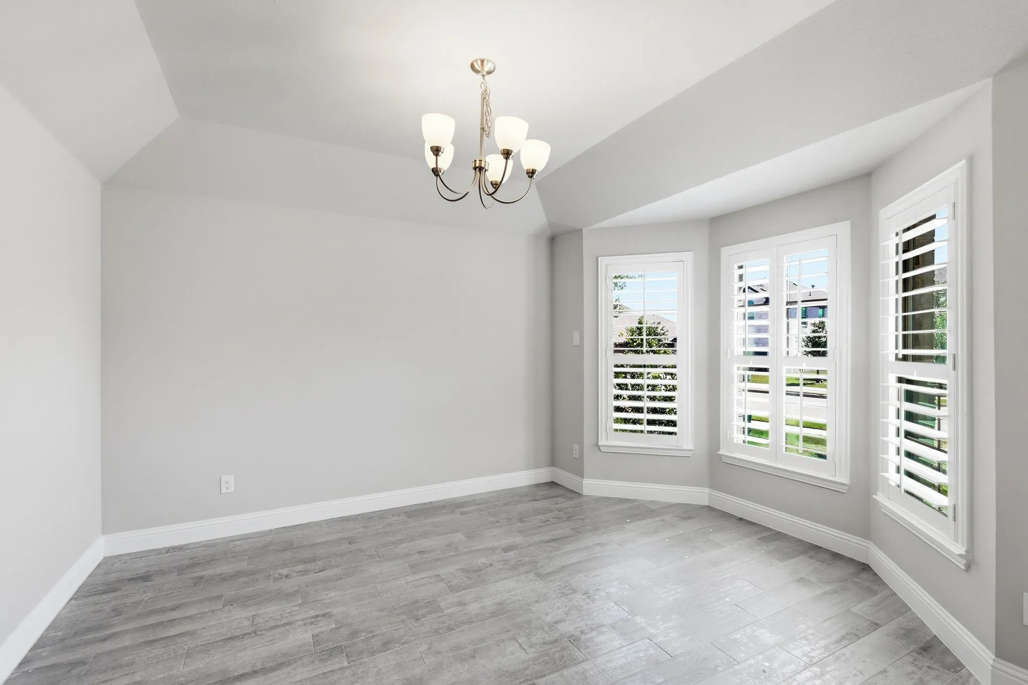Single Family Residence For Sale in Kaufman County , 1120 Flamingo Road, Forney, Texas 75126, 4 Bedroom, 2 Bathroom, 2 Garage spaces, 1,909 Sqft, built in 2019, mls#21365455, Real Estate Agent in Forney, Homes For Sale in Kaufman county, Homes For Sale in Forney, Realtor in Forney Texas, Real Estate Brokerage Independent Realty Texas, Luminita Cordes Realtor