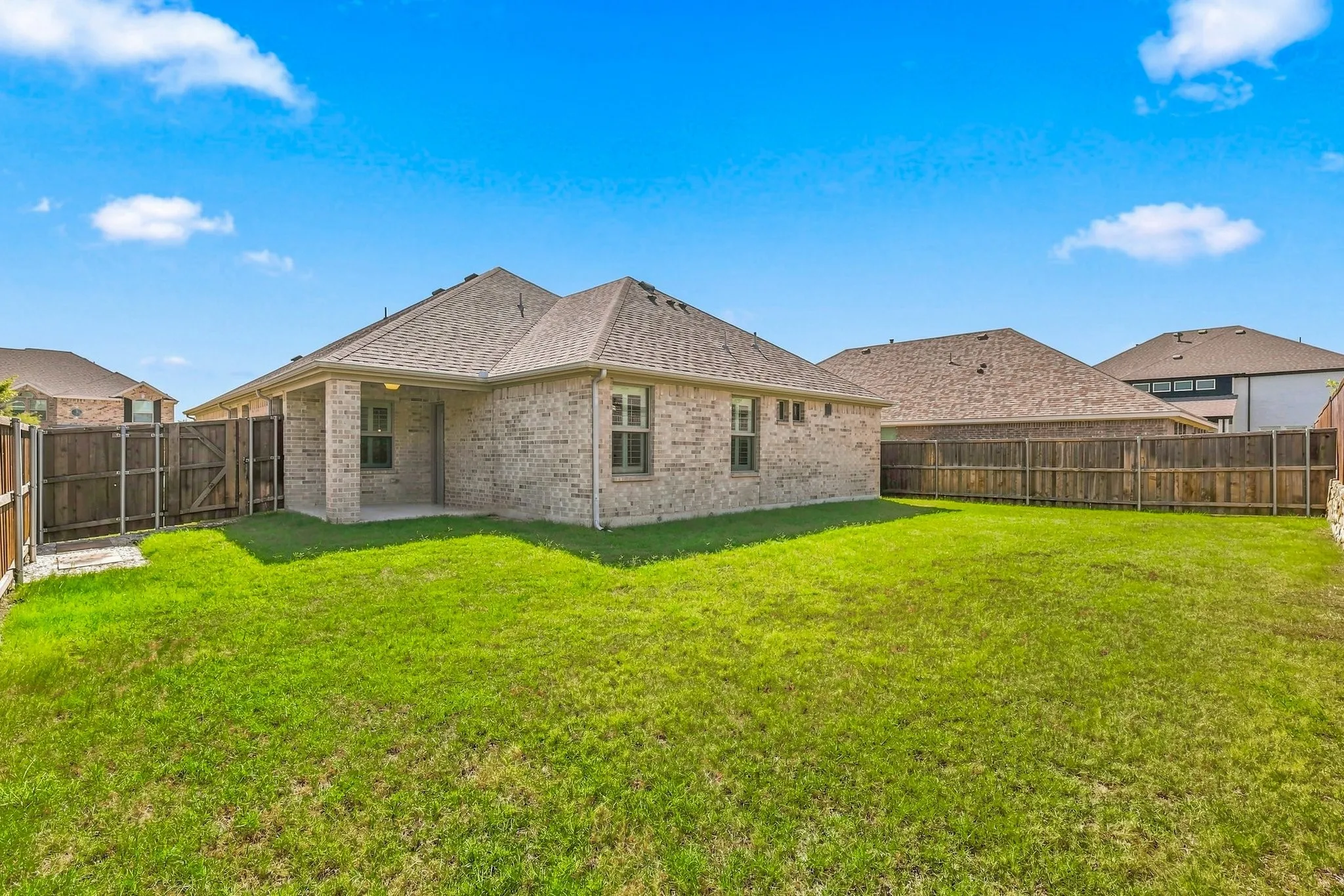 Single Family Residence For Sale in Kaufman County , 1120 Flamingo Road, Forney, Texas 75126, 4 Bedroom, 2 Bathroom, 2 Garage spaces, 1,909 Sqft, built in 2019, mls#21365455, Real Estate Agent in Forney, Homes For Sale in Kaufman county, Homes For Sale in Forney, Realtor in Forney Texas, Real Estate Brokerage Independent Realty Texas, Luminita Cordes Realtor