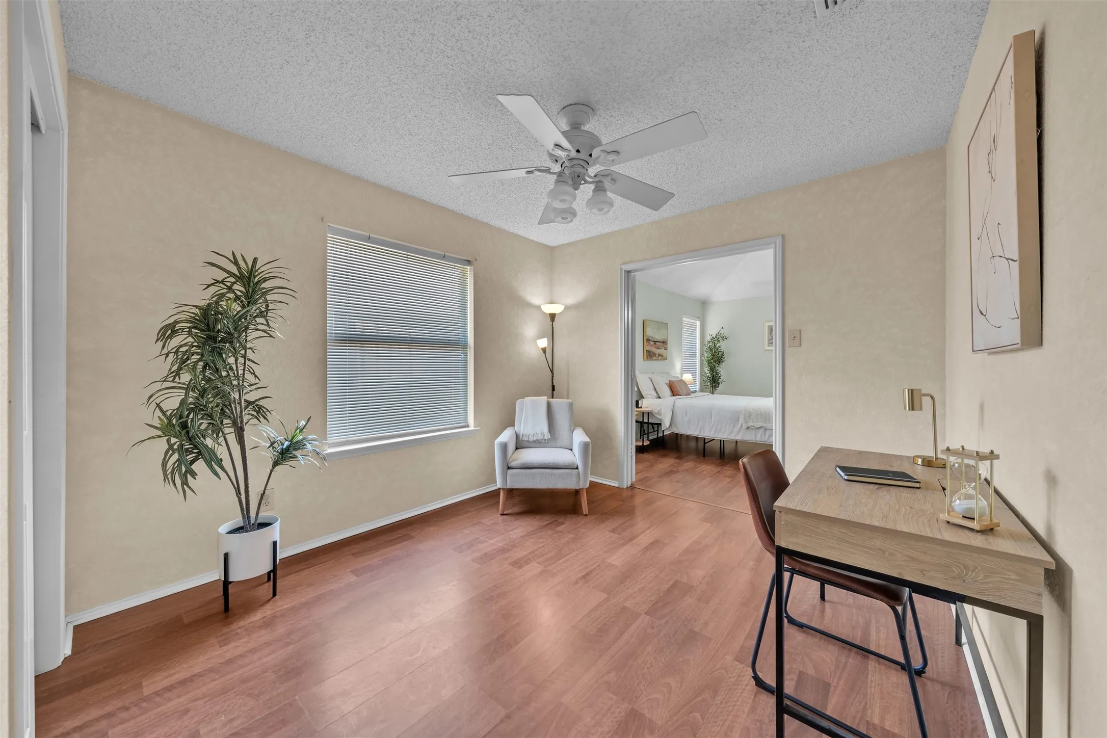 Single Family Residence For Sale in Tarrant County , 2741 White Oak Drive, Grand Prairie, Texas 75052, 4 Bedroom, 2 Bathroom, 2 Garage spaces, 2,207 Sqft, built in 1988, mls#21361917, Real Estate Agent in Grand Prairie, Homes For Sale in Tarrant county, Homes For Sale in Grand Prairie, Realtor in Grand Prairie Texas, Real Estate Brokerage Independent Realty Texas, Luminita Cordes Realtor