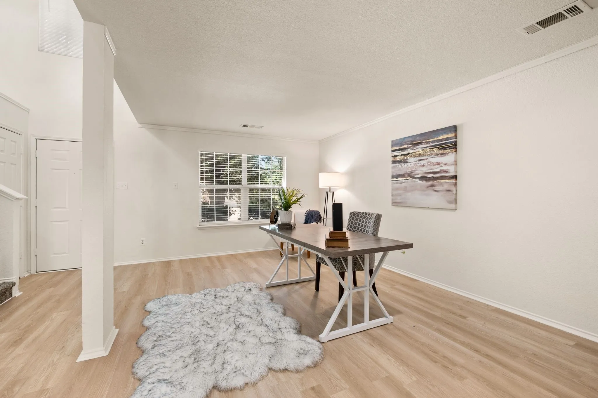 Single Family Residence For Sale in Tarrant County , 5025 Senator Drive, Fort Worth, Texas 76244, 4 Bedroom, 3 Bathroom, 2 Garage spaces, 3,454 Sqft, built in 2002, mls#21362330, Real Estate Agent in Fort Worth, Homes For Sale in Tarrant county, Homes For Sale in Fort Worth, Realtor in Fort Worth Texas, Real Estate Brokerage Independent Realty Texas, Luminita Cordes Realtor