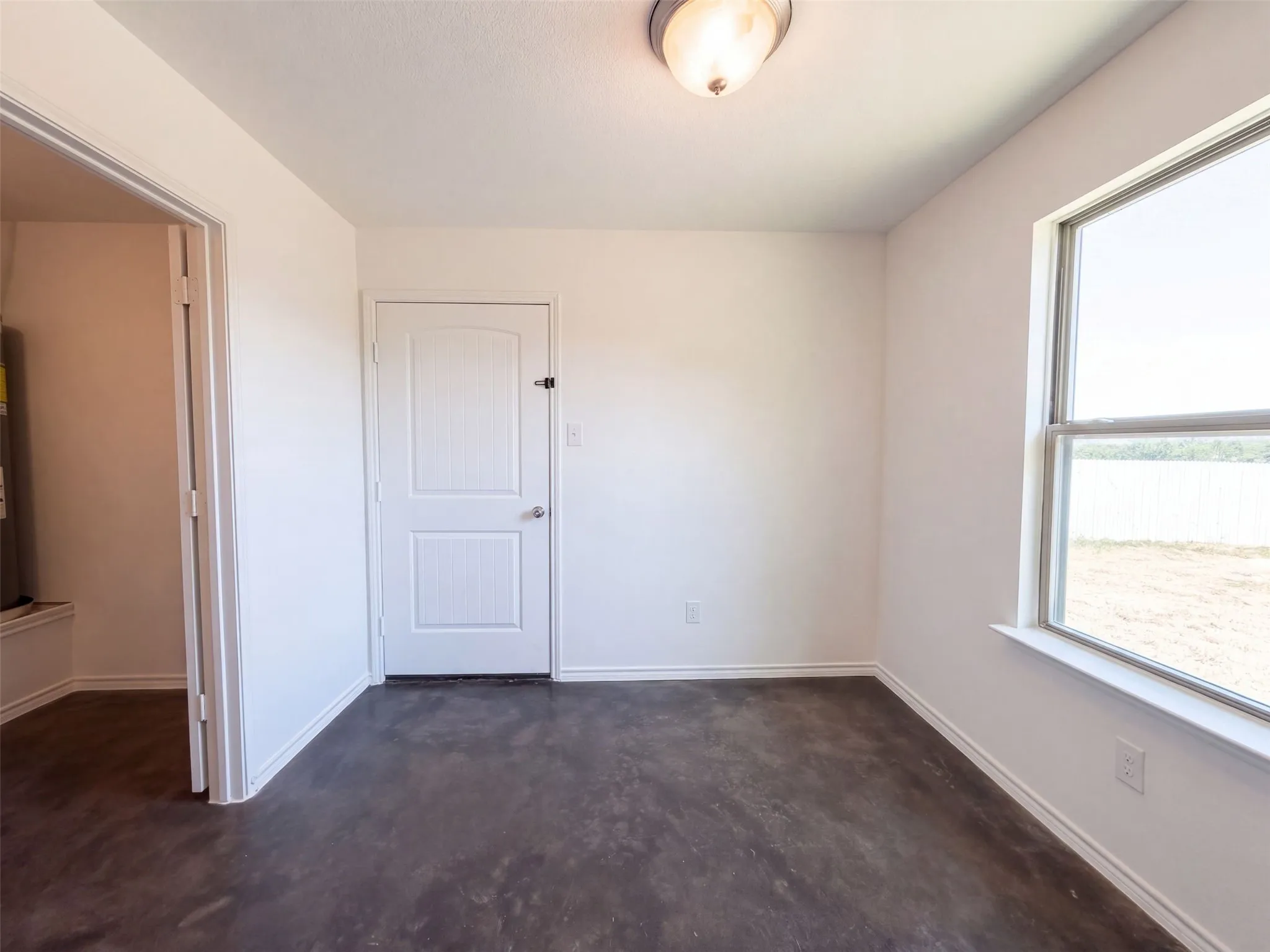 Single Family Residence For Sale in Parker County , 521 Brazos Hills Drive, Weatherford, Texas 76087, 4 Bedroom, 2 Bathroom, 1 Garage spaces, 1,568 Sqft, built in 2019, mls#21362833, Real Estate Agent in Weatherford, Homes For Sale in Parker county, Homes For Sale in Weatherford, Realtor in Weatherford Texas, Real Estate Brokerage Independent Realty Texas, Luminita Cordes Realtor