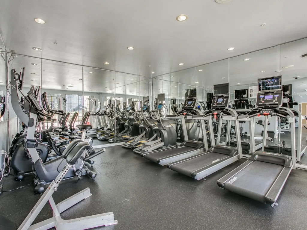 Condominium For Sale in Dallas County , 3225 Turtle Creek Boulevard 42, Dallas, Texas 75219, 2 Bedroom, 2 Bathroom, 2 Garage spaces, 1,154 Sqft, built in 1998, mls#21366339, Real Estate Agent in Dallas, Homes For Sale in Dallas county, Homes For Sale in Dallas, Realtor in Dallas Texas, Real Estate Brokerage Independent Realty Texas, Luminita Cordes Realtor