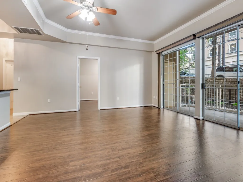 Condominium For Sale in Dallas County , 3225 Turtle Creek Boulevard 42, Dallas, Texas 75219, 2 Bedroom, 2 Bathroom, 2 Garage spaces, 1,154 Sqft, built in 1998, mls#21366339, Real Estate Agent in Dallas, Homes For Sale in Dallas county, Homes For Sale in Dallas, Realtor in Dallas Texas, Real Estate Brokerage Independent Realty Texas, Luminita Cordes Realtor