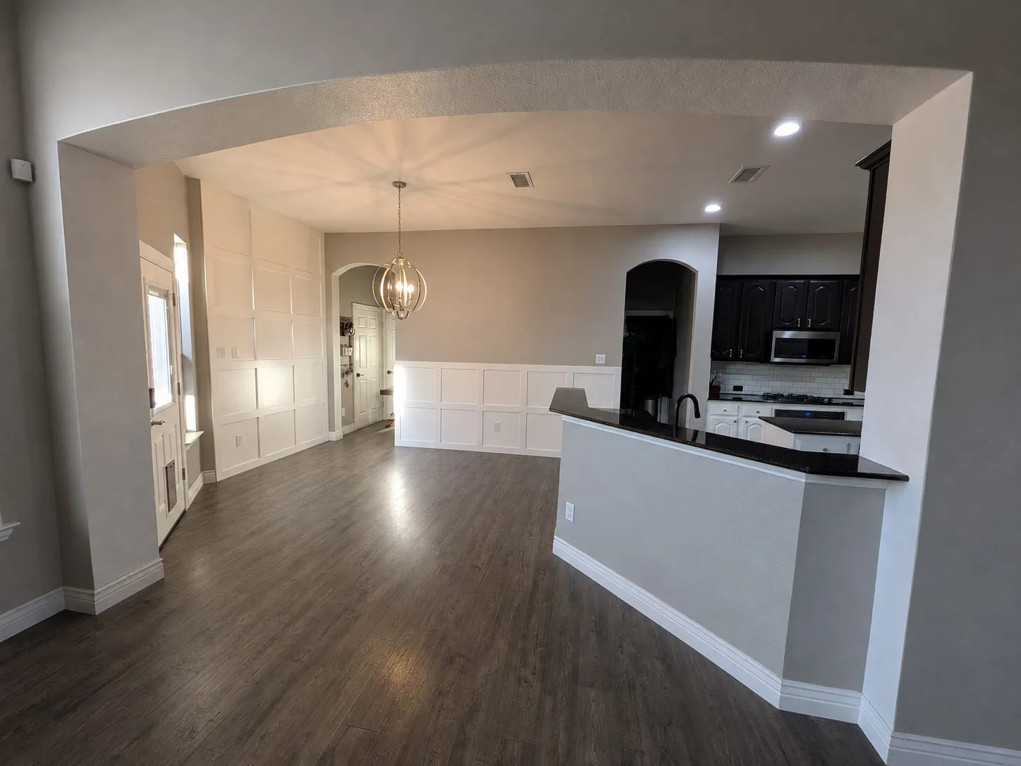 Kitchen and Breakfast Nook