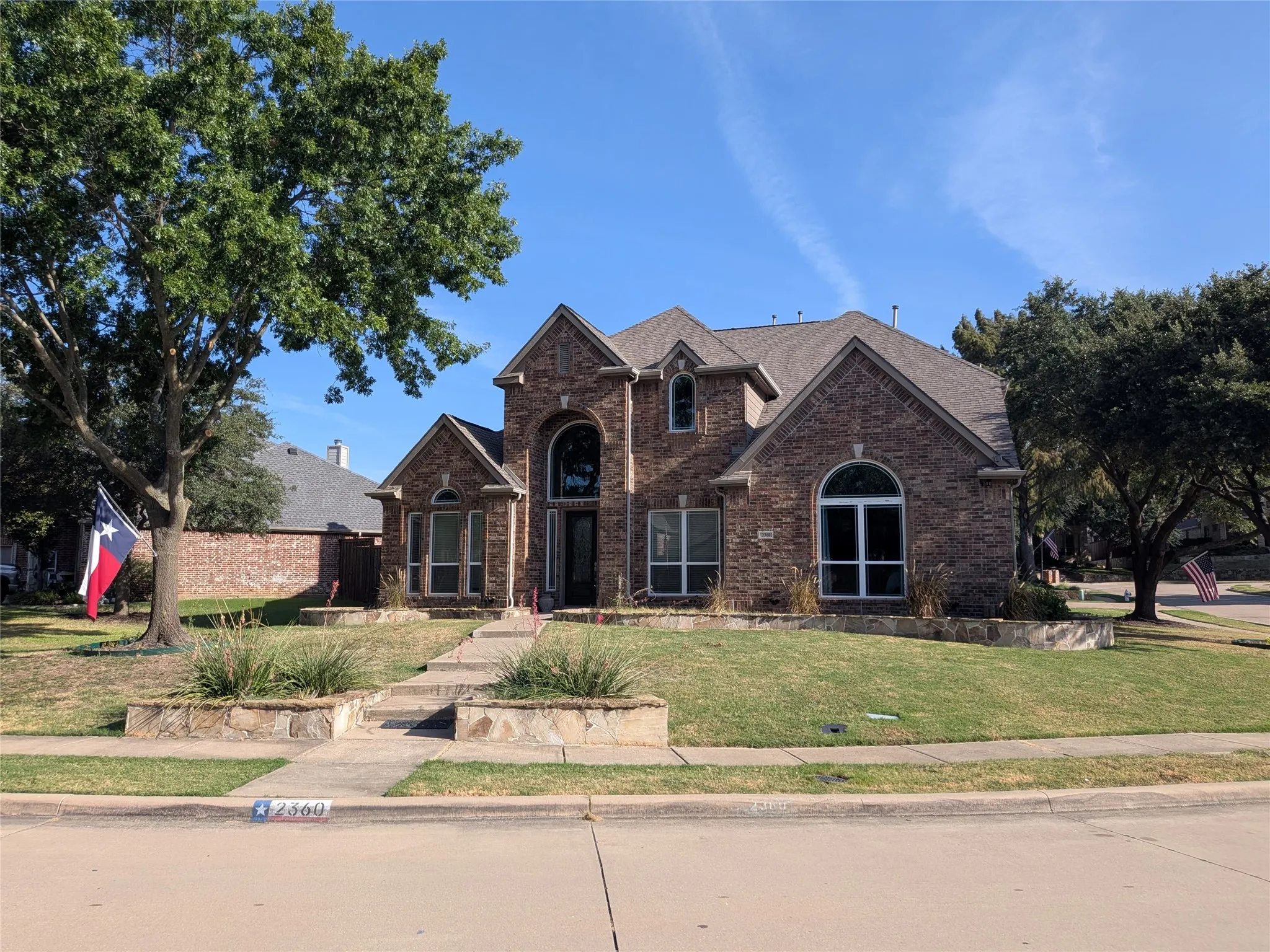Single Family Residence For Sale in Rockwall County , 2360 Lake Forest Drive, Rockwall, Texas 75087, 5 Bedroom, 4 Bathroom, 3 Garage spaces, 4,099 Sqft, built in 2004, mls#21364632, Real Estate Agent in Rockwall, Homes For Sale in Rockwall county, Homes For Sale in Rockwall, Realtor in Rockwall Texas, Real Estate Brokerage Independent Realty Texas, Luminita Cordes Realtor