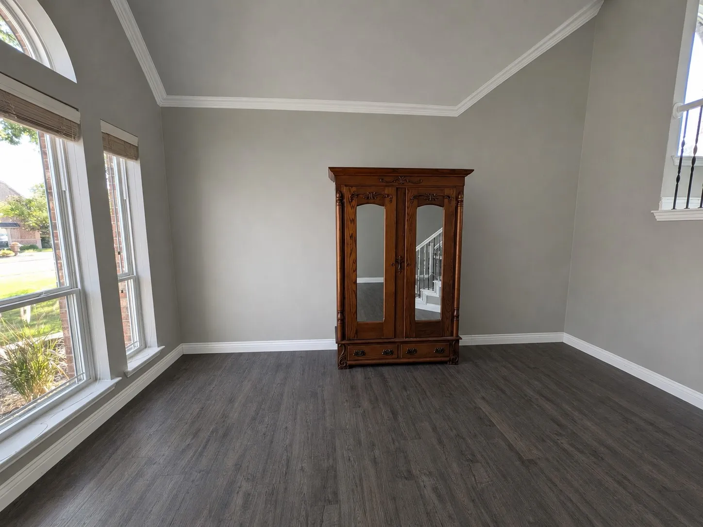 Single Family Residence For Sale in Rockwall County , 2360 Lake Forest Drive, Rockwall, Texas 75087, 5 Bedroom, 4 Bathroom, 3 Garage spaces, 4,099 Sqft, built in 2004, mls#21364632, Real Estate Agent in Rockwall, Homes For Sale in Rockwall county, Homes For Sale in Rockwall, Realtor in Rockwall Texas, Real Estate Brokerage Independent Realty Texas, Luminita Cordes Realtor