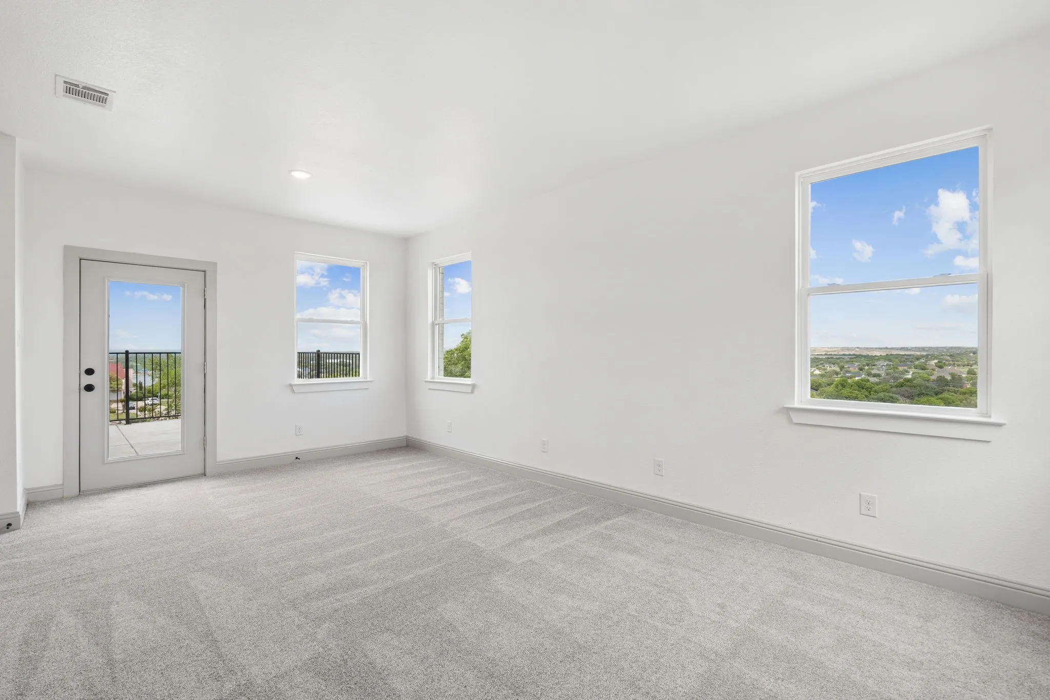 Single Family Residence For Rent in Tarrant County , 7644 Trailridge Drive, Fort Worth, Texas 76179, 4 Bedroom, 4 Bathroom, 2 Garage spaces, 2,656 Sqft, built in 2025, mls#21363126, Real Estate Agent in Fort Worth, Homes For Rent in Tarrant county, Homes For Rent in Fort Worth, Realtor in Fort Worth Texas, Real Estate Brokerage Independent Realty Texas, Luminita Cordes Realtor