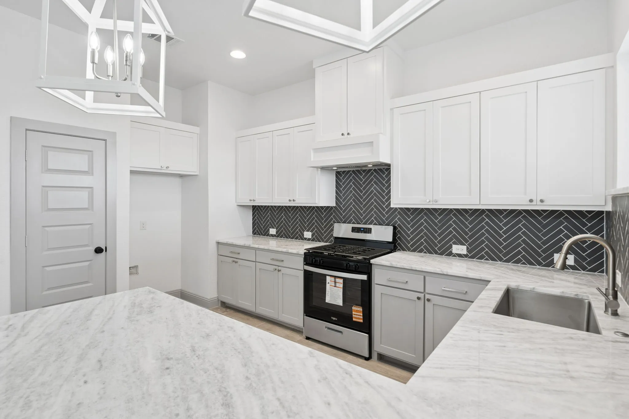 Single Family Residence For Rent in Tarrant County , 7644 Trailridge Drive, Fort Worth, Texas 76179, 4 Bedroom, 4 Bathroom, 2 Garage spaces, 2,656 Sqft, built in 2025, mls#21363126, Real Estate Agent in Fort Worth, Homes For Rent in Tarrant county, Homes For Rent in Fort Worth, Realtor in Fort Worth Texas, Real Estate Brokerage Independent Realty Texas, Luminita Cordes Realtor