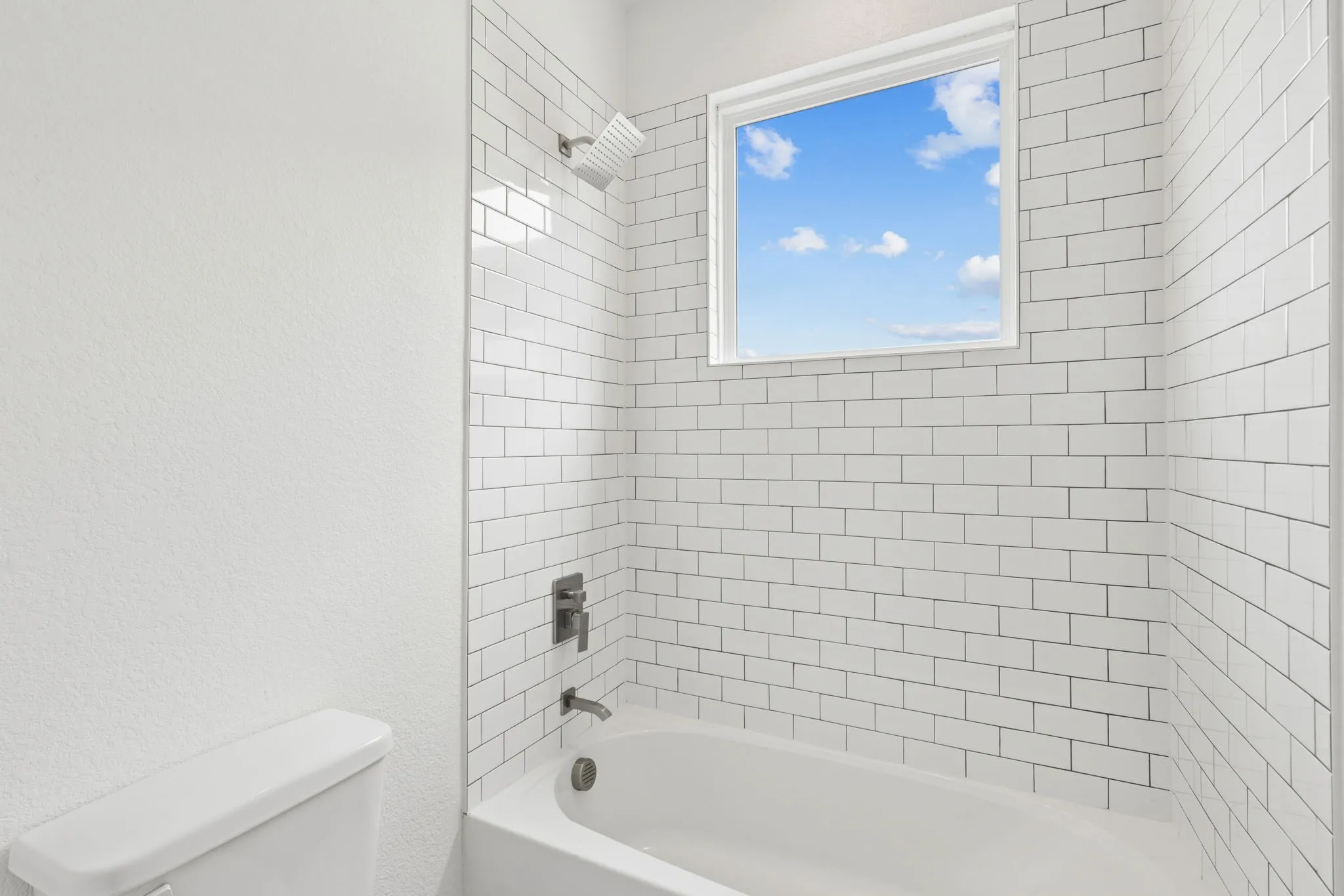 Single Family Residence For Rent in Tarrant County , 7644 Trailridge Drive, Fort Worth, Texas 76179, 4 Bedroom, 4 Bathroom, 2 Garage spaces, 2,656 Sqft, built in 2025, mls#21363126, Real Estate Agent in Fort Worth, Homes For Rent in Tarrant county, Homes For Rent in Fort Worth, Realtor in Fort Worth Texas, Real Estate Brokerage Independent Realty Texas, Luminita Cordes Realtor