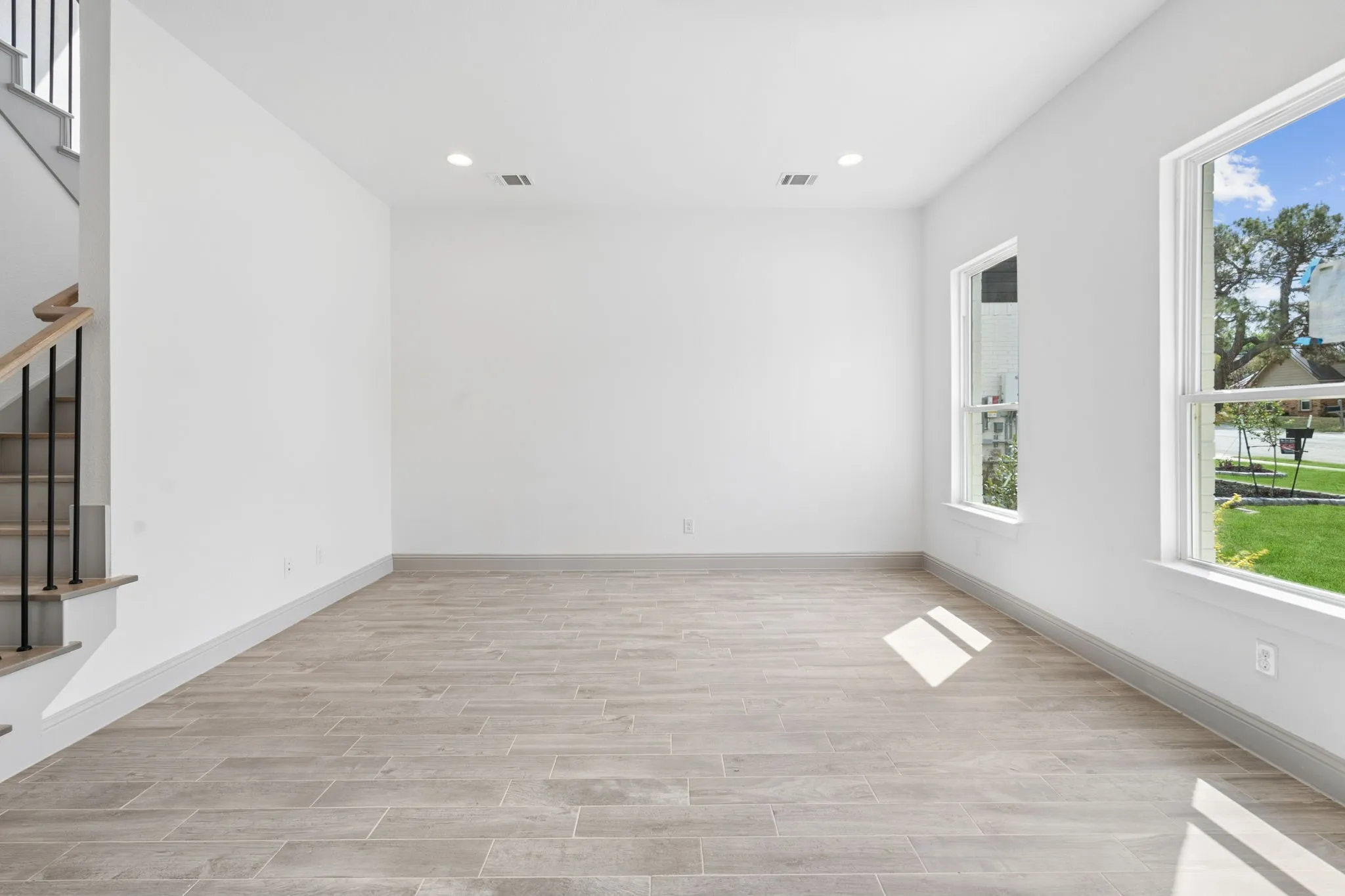 Single Family Residence For Rent in Tarrant County , 7644 Trailridge Drive, Fort Worth, Texas 76179, 4 Bedroom, 4 Bathroom, 2 Garage spaces, 2,656 Sqft, built in 2025, mls#21363126, Real Estate Agent in Fort Worth, Homes For Rent in Tarrant county, Homes For Rent in Fort Worth, Realtor in Fort Worth Texas, Real Estate Brokerage Independent Realty Texas, Luminita Cordes Realtor