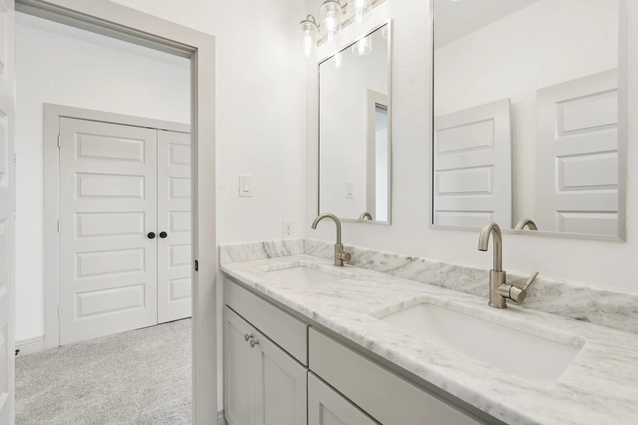 Single Family Residence For Rent in Tarrant County , 7644 Trailridge Drive, Fort Worth, Texas 76179, 4 Bedroom, 4 Bathroom, 2 Garage spaces, 2,656 Sqft, built in 2025, mls#21363126, Real Estate Agent in Fort Worth, Homes For Rent in Tarrant county, Homes For Rent in Fort Worth, Realtor in Fort Worth Texas, Real Estate Brokerage Independent Realty Texas, Luminita Cordes Realtor