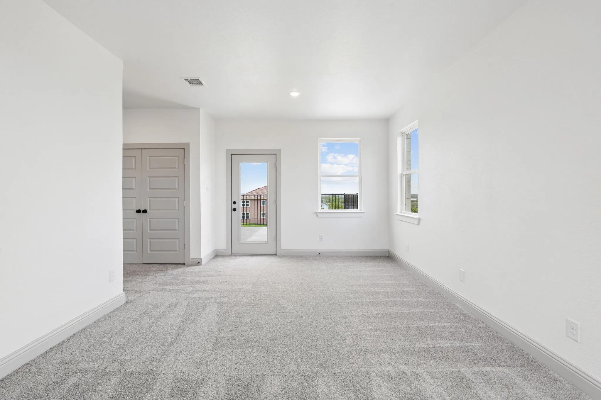 Single Family Residence For Rent in Tarrant County , 7644 Trailridge Drive, Fort Worth, Texas 76179, 4 Bedroom, 4 Bathroom, 2 Garage spaces, 2,656 Sqft, built in 2025, mls#21363126, Real Estate Agent in Fort Worth, Homes For Rent in Tarrant county, Homes For Rent in Fort Worth, Realtor in Fort Worth Texas, Real Estate Brokerage Independent Realty Texas, Luminita Cordes Realtor