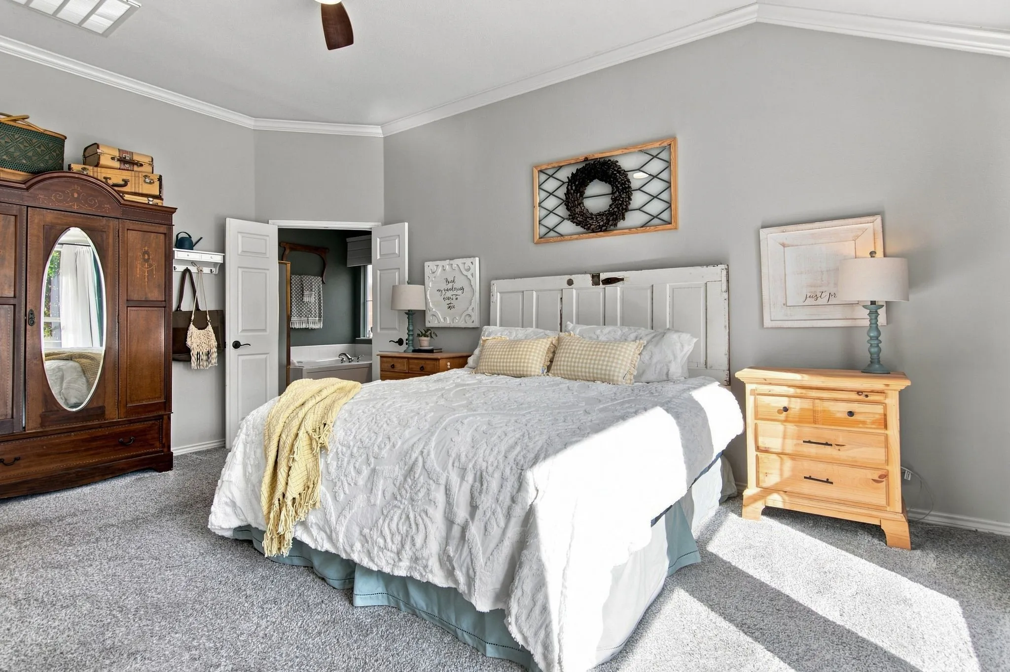 Single Family Residence For Sale in Tarrant County , 7054 Buena Vista Drive, Fort Worth, Texas 76137, 3 Bedroom, 2 Bathroom, 2 Garage spaces, 1,808 Sqft, built in 1999, mls#21365203, Real Estate Agent in Fort Worth, Homes For Sale in Tarrant county, Homes For Sale in Fort Worth, Realtor in Fort Worth Texas, Real Estate Brokerage Independent Realty Texas, Luminita Cordes Realtor
