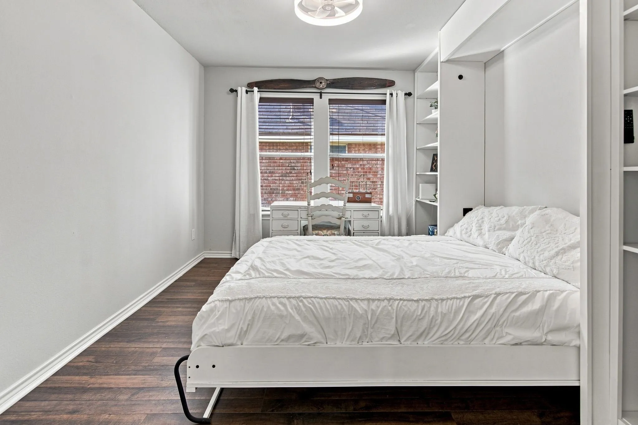 Third bedroom has a flexible Murphy Bed