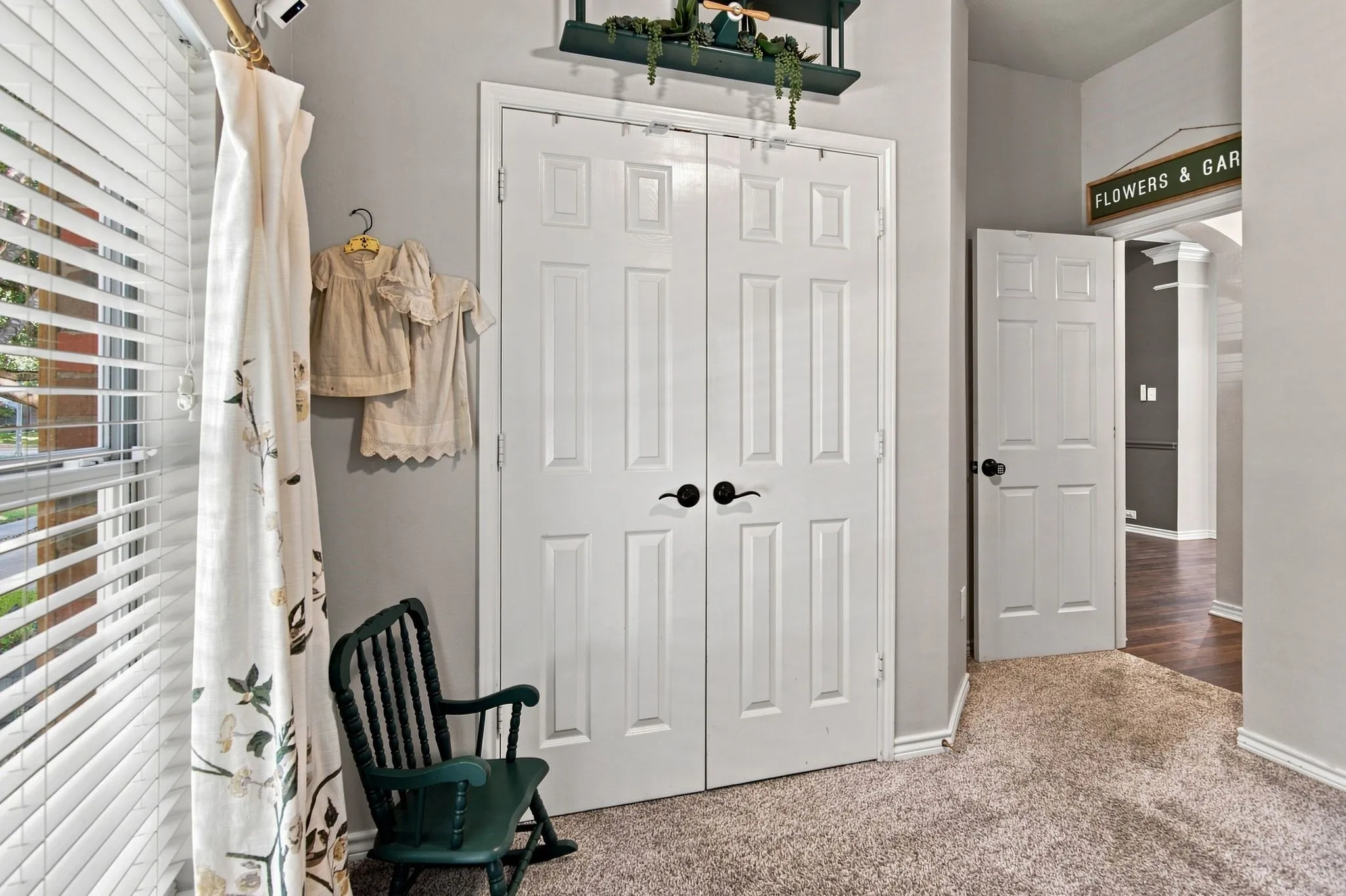 Single Family Residence For Sale in Tarrant County , 7054 Buena Vista Drive, Fort Worth, Texas 76137, 3 Bedroom, 2 Bathroom, 2 Garage spaces, 1,808 Sqft, built in 1999, mls#21365203, Real Estate Agent in Fort Worth, Homes For Sale in Tarrant county, Homes For Sale in Fort Worth, Realtor in Fort Worth Texas, Real Estate Brokerage Independent Realty Texas, Luminita Cordes Realtor