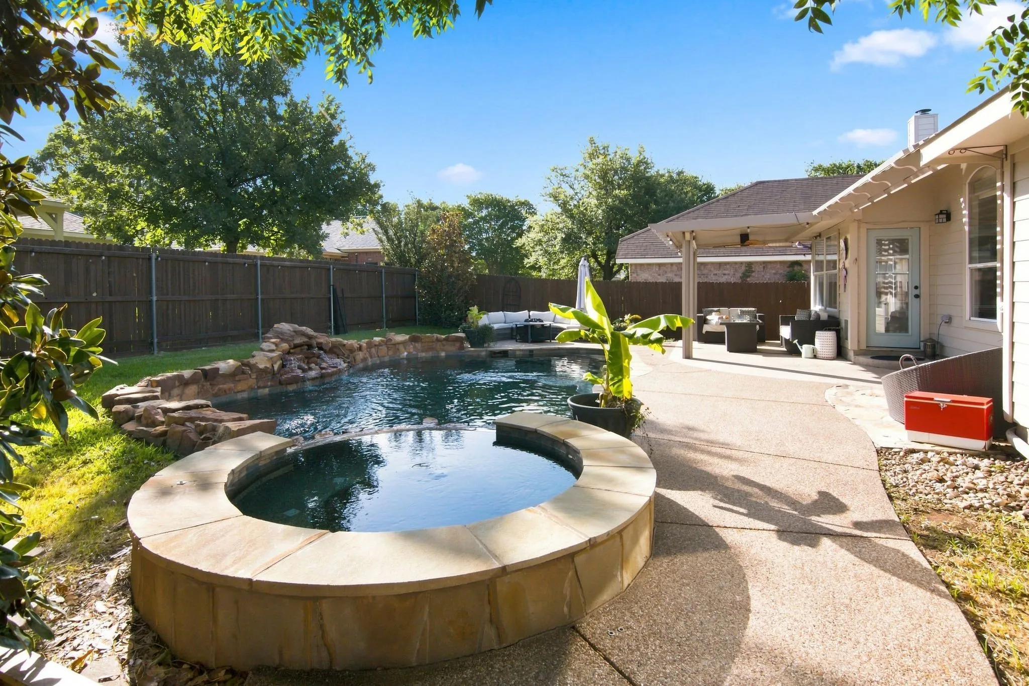 Single Family Residence For Sale in Tarrant County , 7054 Buena Vista Drive, Fort Worth, Texas 76137, 3 Bedroom, 2 Bathroom, 2 Garage spaces, 1,808 Sqft, built in 1999, mls#21365203, Real Estate Agent in Fort Worth, Homes For Sale in Tarrant county, Homes For Sale in Fort Worth, Realtor in Fort Worth Texas, Real Estate Brokerage Independent Realty Texas, Luminita Cordes Realtor