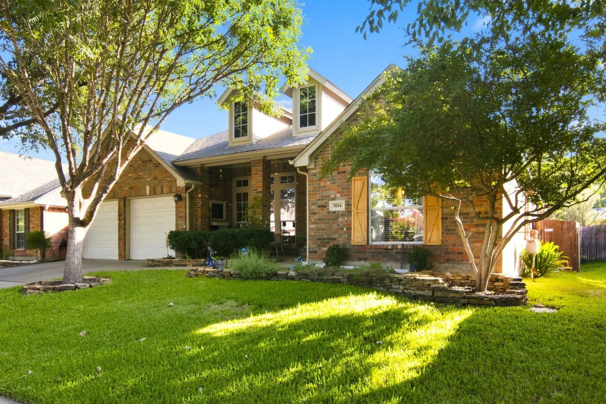 Single Family Residence For Sale in Tarrant County , 7054 Buena Vista Drive, Fort Worth, Texas 76137, 3 Bedroom, 2 Bathroom, 2 Garage spaces, 1,808 Sqft, built in 1999, mls#21365203, Real Estate Agent in Fort Worth, Homes For Sale in Tarrant county, Homes For Sale in Fort Worth, Realtor in Fort Worth Texas, Real Estate Brokerage Independent Realty Texas, Luminita Cordes Realtor