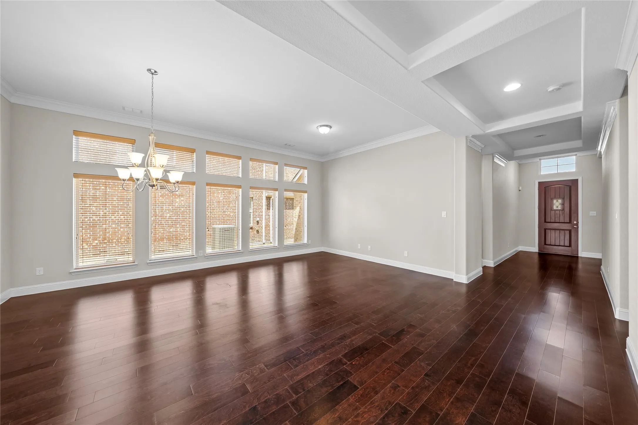 Single Family Residence For Sale in Denton County , 1916 Oakston Drive, Little Elm, Texas 75033, 4 Bedroom, 3 Bathroom, 2 Garage spaces, 3,016 Sqft, built in 2017, mls#21349123, Real Estate Agent in Little Elm, Homes For Sale in Denton county, Homes For Sale in Little Elm, Realtor in Little Elm Texas, Real Estate Brokerage Independent Realty Texas, Luminita Cordes Realtor
