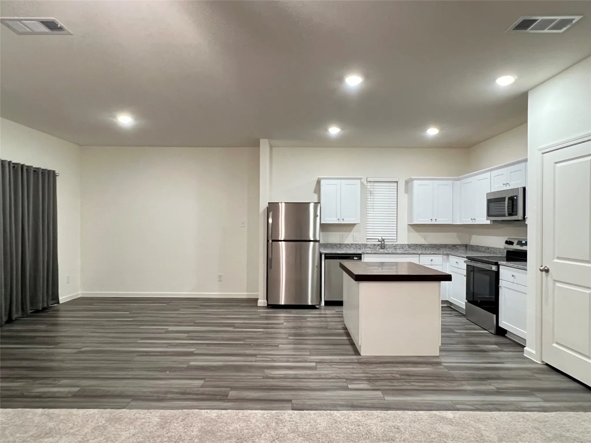 Single Family Residence For Rent in Collin County , 902 Lexington Lane, Josephine, Texas 75173, 3 Bedroom, 2 Bathroom, 2 Garage spaces, 1,636 Sqft, built in 2024, mls#21366302, Real Estate Agent in Josephine, Homes For Rent in Collin county, Homes For Rent in Josephine, Realtor in Josephine Texas, Real Estate Brokerage Independent Realty Texas, Luminita Cordes Realtor