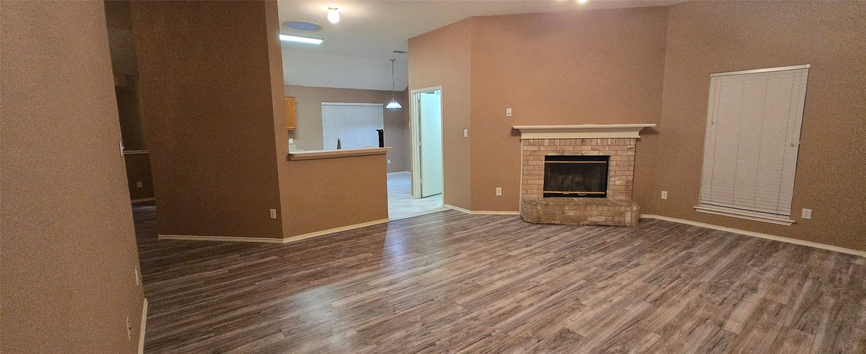 Single Family Residence For Rent in Dallas County , 1912 Chapman Drive, Lancaster, Texas 75134, 4 Bedroom, 2 Bathroom, 2 Garage spaces, 1,940 Sqft, built in 2000, mls#21366404, Real Estate Agent in Lancaster, Homes For Rent in Dallas county, Homes For Rent in Lancaster, Realtor in Lancaster Texas, Real Estate Brokerage Independent Realty Texas, Luminita Cordes Realtor