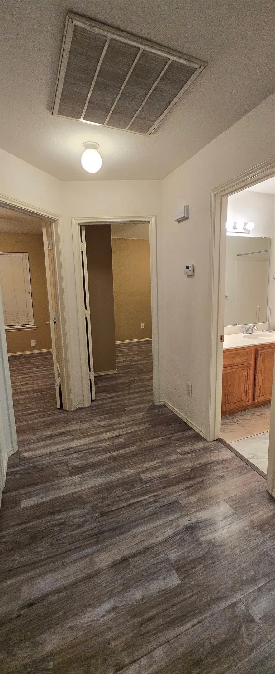 Single Family Residence For Rent in Dallas County , 1912 Chapman Drive, Lancaster, Texas 75134, 4 Bedroom, 2 Bathroom, 2 Garage spaces, 1,940 Sqft, built in 2000, mls#21366404, Real Estate Agent in Lancaster, Homes For Rent in Dallas county, Homes For Rent in Lancaster, Realtor in Lancaster Texas, Real Estate Brokerage Independent Realty Texas, Luminita Cordes Realtor