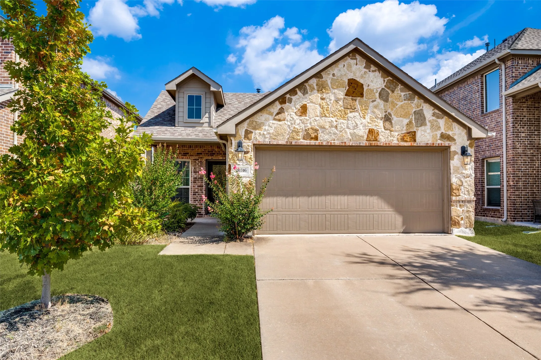 Single Family Residence For Rent in Collin County , 10316 Cotulla Place, Mc Kinney, Texas 75071, 3 Bedroom, 2 Bathroom, 2 Garage spaces, 1,405 Sqft, built in 2018, mls#21363573, Real Estate Agent in Mc Kinney, Homes For Rent in Collin county, Homes For Rent in Mc Kinney, Realtor in Mc Kinney Texas, Real Estate Brokerage Independent Realty Texas, Luminita Cordes Realtor