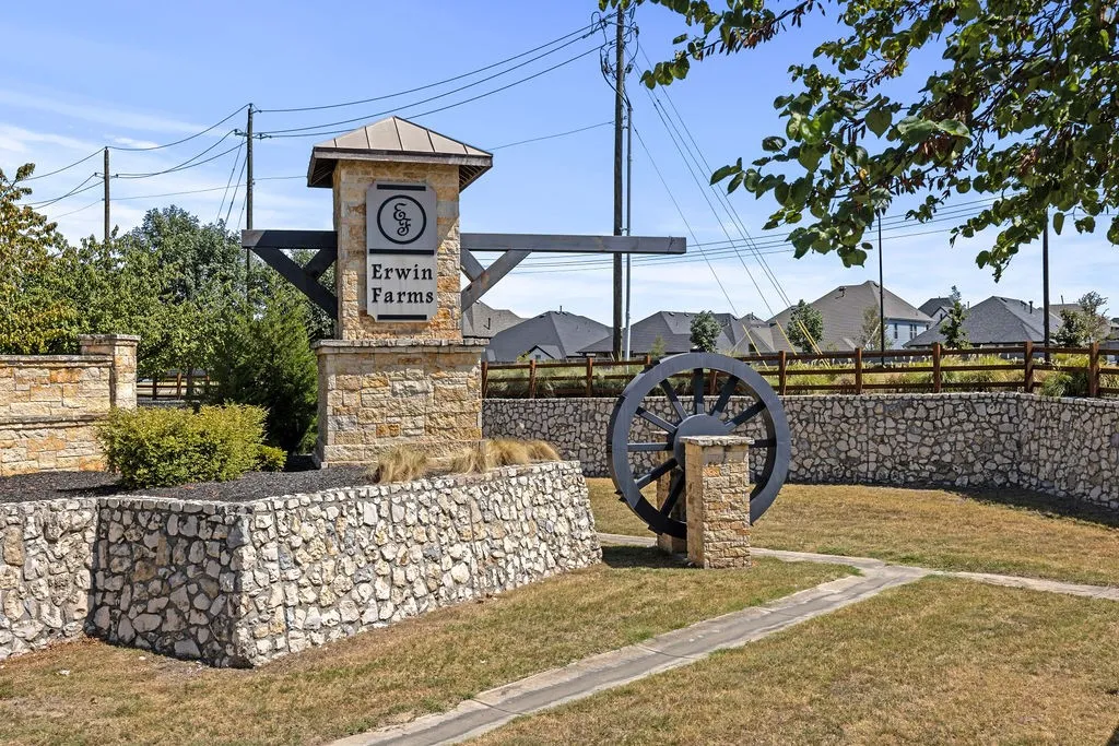 Single Family Residence For Sale in Collin County , 3729 Holley Ridge Way, Mc Kinney, Texas 75071, 3 Bedroom, 2 Bathroom, 2 Garage spaces, 2,351 Sqft, built in 2019, mls#21363395, Real Estate Agent in Mc Kinney, Homes For Sale in Collin county, Homes For Sale in Mc Kinney, Realtor in Mc Kinney Texas, Real Estate Brokerage Independent Realty Texas, Luminita Cordes Realtor