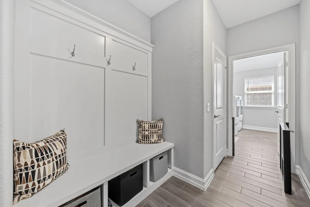 Single Family Residence For Sale in Collin County , 3729 Holley Ridge Way, Mc Kinney, Texas 75071, 3 Bedroom, 2 Bathroom, 2 Garage spaces, 2,351 Sqft, built in 2019, mls#21363395, Real Estate Agent in Mc Kinney, Homes For Sale in Collin county, Homes For Sale in Mc Kinney, Realtor in Mc Kinney Texas, Real Estate Brokerage Independent Realty Texas, Luminita Cordes Realtor