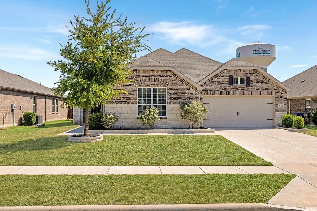 Single Family Residence For Sale in Collin County , 3729 Holley Ridge Way, Mc Kinney, Texas 75071, 3 Bedroom, 2 Bathroom, 2 Garage spaces, 2,351 Sqft, built in 2019, mls#21363395, Real Estate Agent in Mc Kinney, Homes For Sale in Collin county, Homes For Sale in Mc Kinney, Realtor in Mc Kinney Texas, Real Estate Brokerage Independent Realty Texas, Luminita Cordes Realtor