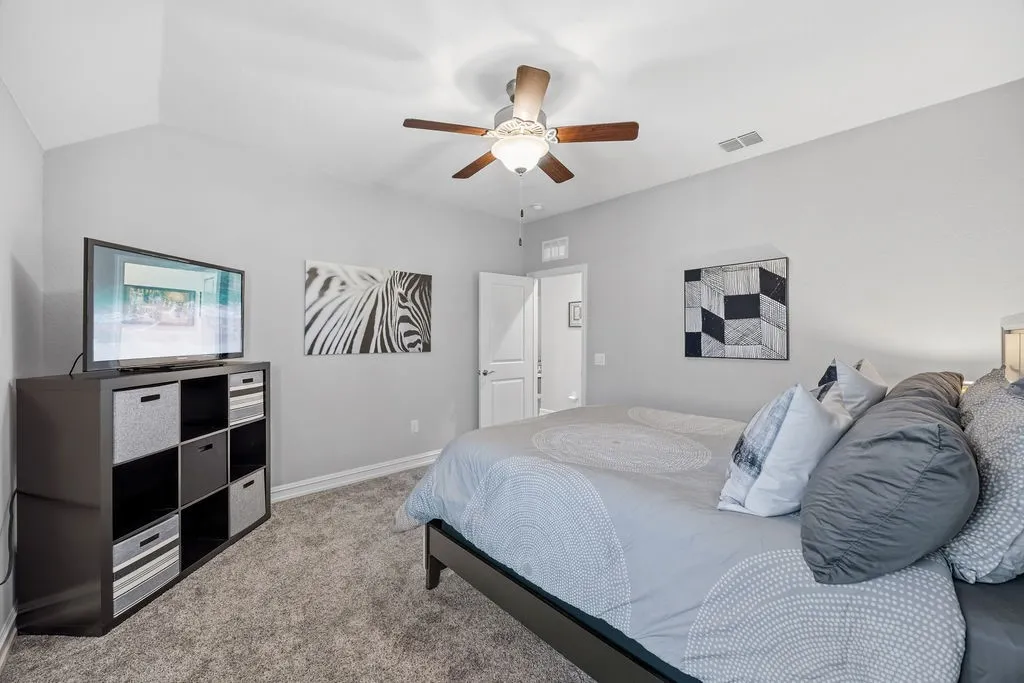 Single Family Residence For Sale in Collin County , 3729 Holley Ridge Way, Mc Kinney, Texas 75071, 3 Bedroom, 2 Bathroom, 2 Garage spaces, 2,351 Sqft, built in 2019, mls#21363395, Real Estate Agent in Mc Kinney, Homes For Sale in Collin county, Homes For Sale in Mc Kinney, Realtor in Mc Kinney Texas, Real Estate Brokerage Independent Realty Texas, Luminita Cordes Realtor