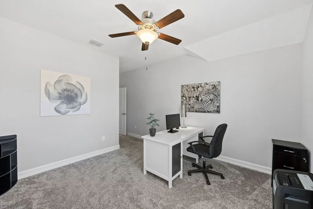 Single Family Residence For Sale in Collin County , 3729 Holley Ridge Way, Mc Kinney, Texas 75071, 3 Bedroom, 2 Bathroom, 2 Garage spaces, 2,351 Sqft, built in 2019, mls#21363395, Real Estate Agent in Mc Kinney, Homes For Sale in Collin county, Homes For Sale in Mc Kinney, Realtor in Mc Kinney Texas, Real Estate Brokerage Independent Realty Texas, Luminita Cordes Realtor
