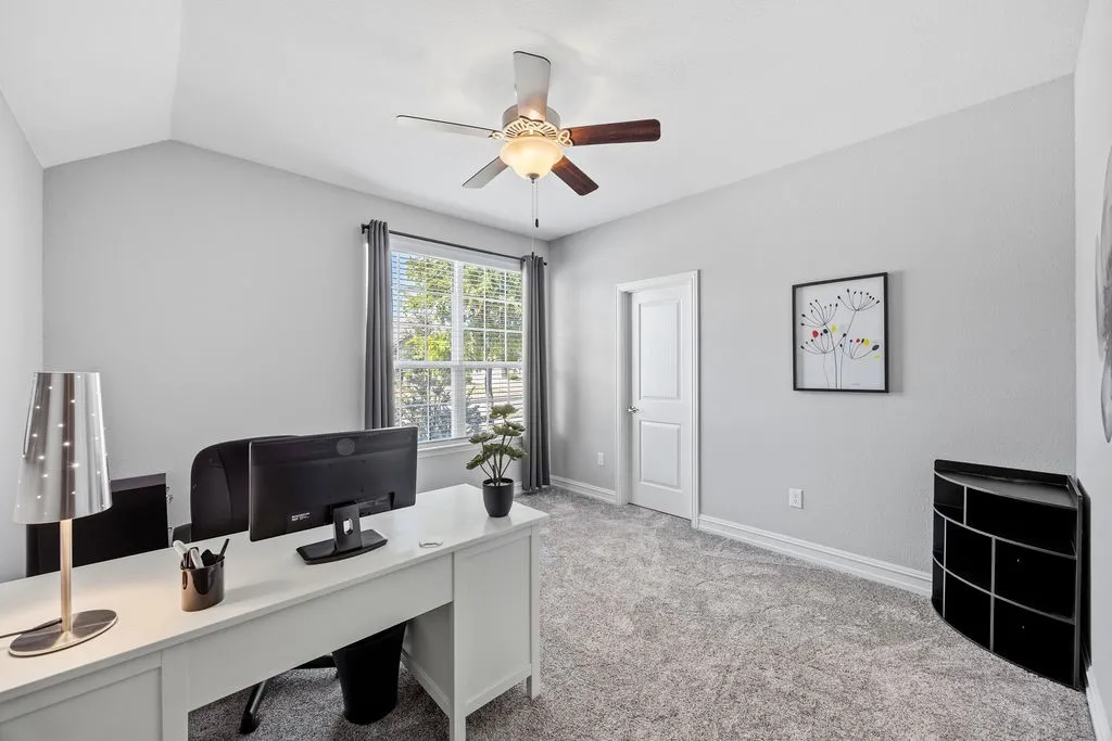 Single Family Residence For Sale in Collin County , 3729 Holley Ridge Way, Mc Kinney, Texas 75071, 3 Bedroom, 2 Bathroom, 2 Garage spaces, 2,351 Sqft, built in 2019, mls#21363395, Real Estate Agent in Mc Kinney, Homes For Sale in Collin county, Homes For Sale in Mc Kinney, Realtor in Mc Kinney Texas, Real Estate Brokerage Independent Realty Texas, Luminita Cordes Realtor