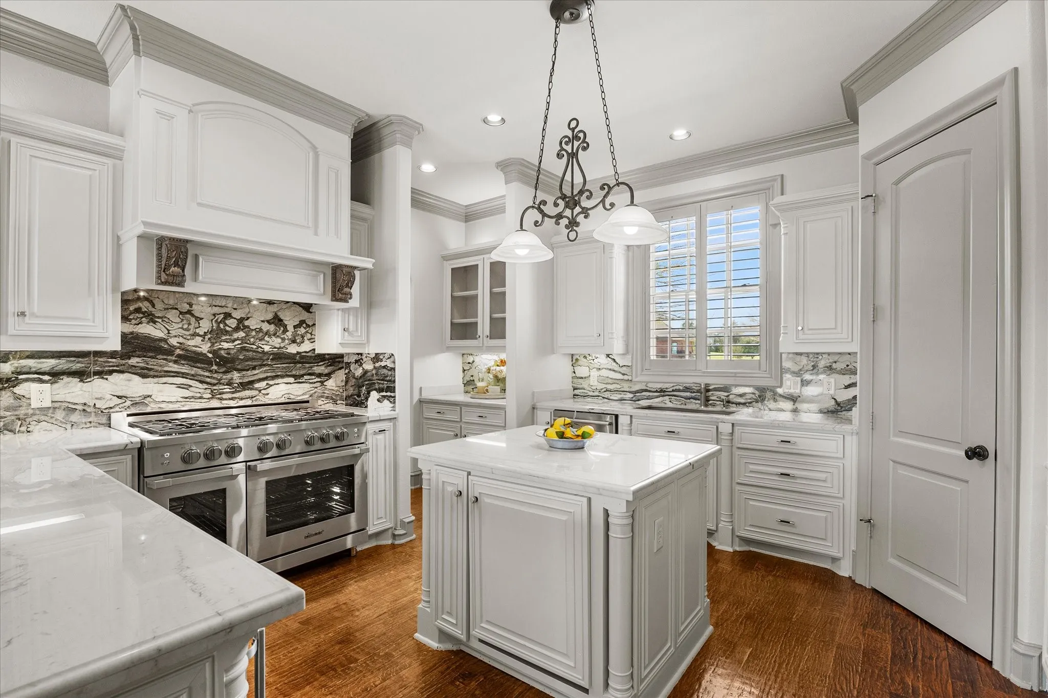 Single Family Residence For Sale in Rockwall County , 161 Ridgemont Drive, Heath, Texas 75126, 6 Bedroom, 5 Bathroom, 4 Garage spaces, 5,633 Sqft, built in 2002, mls#21366301, Real Estate Agent in Heath, Homes For Sale in Rockwall county, Homes For Sale in Heath, Realtor in Heath Texas, Real Estate Brokerage Independent Realty Texas, Luminita Cordes Realtor