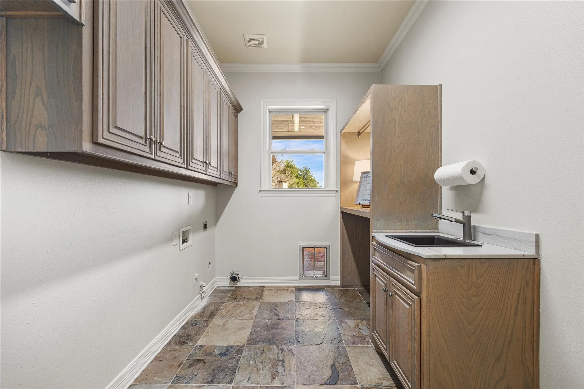 Single Family Residence For Sale in Rockwall County , 161 Ridgemont Drive, Heath, Texas 75126, 6 Bedroom, 5 Bathroom, 4 Garage spaces, 5,633 Sqft, built in 2002, mls#21366301, Real Estate Agent in Heath, Homes For Sale in Rockwall county, Homes For Sale in Heath, Realtor in Heath Texas, Real Estate Brokerage Independent Realty Texas, Luminita Cordes Realtor