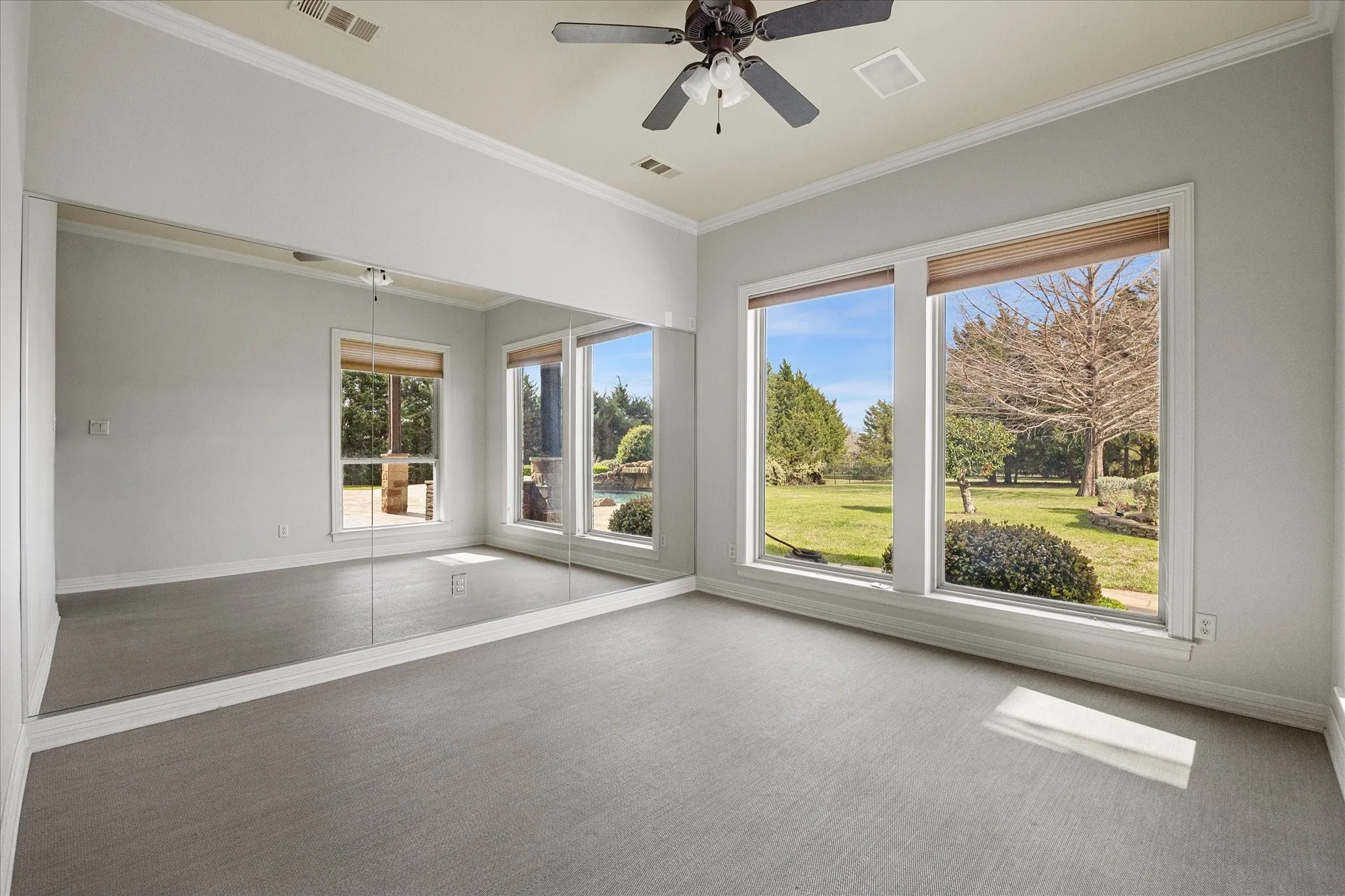 Single Family Residence For Sale in Rockwall County , 161 Ridgemont Drive, Heath, Texas 75126, 6 Bedroom, 5 Bathroom, 4 Garage spaces, 5,633 Sqft, built in 2002, mls#21366301, Real Estate Agent in Heath, Homes For Sale in Rockwall county, Homes For Sale in Heath, Realtor in Heath Texas, Real Estate Brokerage Independent Realty Texas, Luminita Cordes Realtor