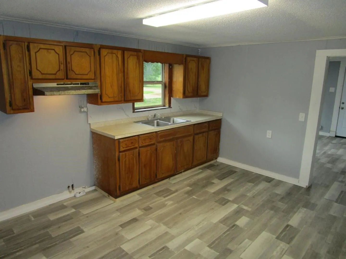 Single Family Residence For Sale in Cass County , 402 Dorsey Street, Linden, Texas 75563, 3 Bedroom, 1 Bathroom, Garage spaces, 927 Sqft, built in 1930, mls#21366410, Real Estate Agent in Linden, Homes For Sale in Cass county, Homes For Sale in Linden, Realtor in Linden Texas, Real Estate Brokerage Independent Realty Texas, Luminita Cordes Realtor