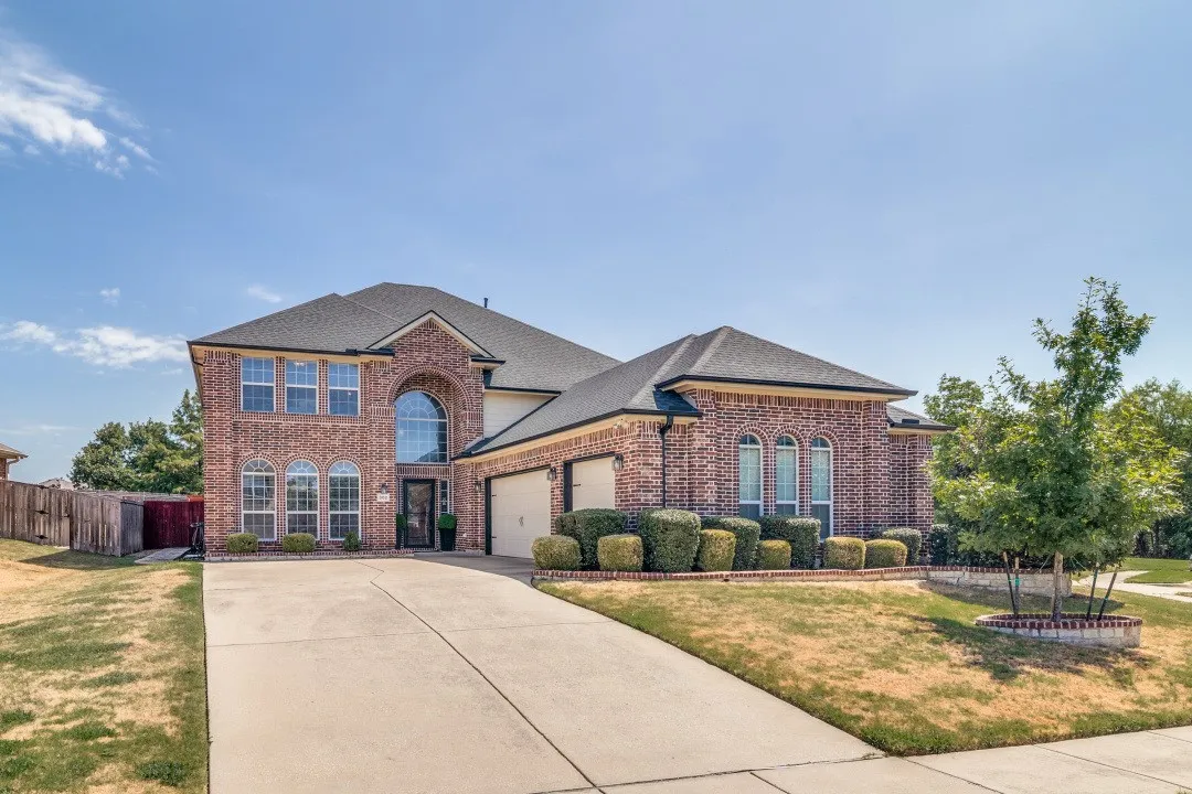 Single Family Residence For Sale in Collin County , 302 Highland Valley Court, Wylie, Texas 75098, 5 Bedroom, 4 Bathroom, 3 Garage spaces, 3,485 Sqft, built in 2005, mls#21364684, Real Estate Agent in Wylie, Homes For Sale in Collin county, Homes For Sale in Wylie, Realtor in Wylie Texas, Real Estate Brokerage Independent Realty Texas, Luminita Cordes Realtor