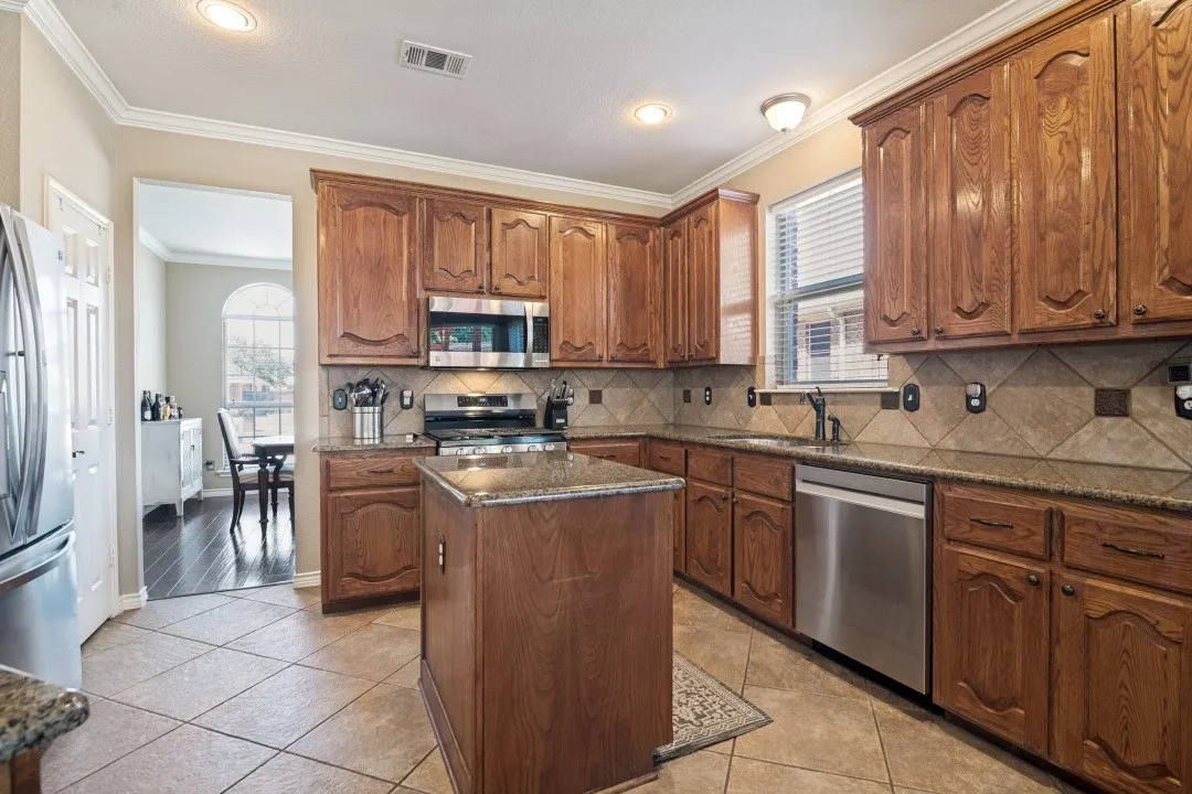 Single Family Residence For Sale in Collin County , 302 Highland Valley Court, Wylie, Texas 75098, 5 Bedroom, 4 Bathroom, 3 Garage spaces, 3,485 Sqft, built in 2005, mls#21364684, Real Estate Agent in Wylie, Homes For Sale in Collin county, Homes For Sale in Wylie, Realtor in Wylie Texas, Real Estate Brokerage Independent Realty Texas, Luminita Cordes Realtor