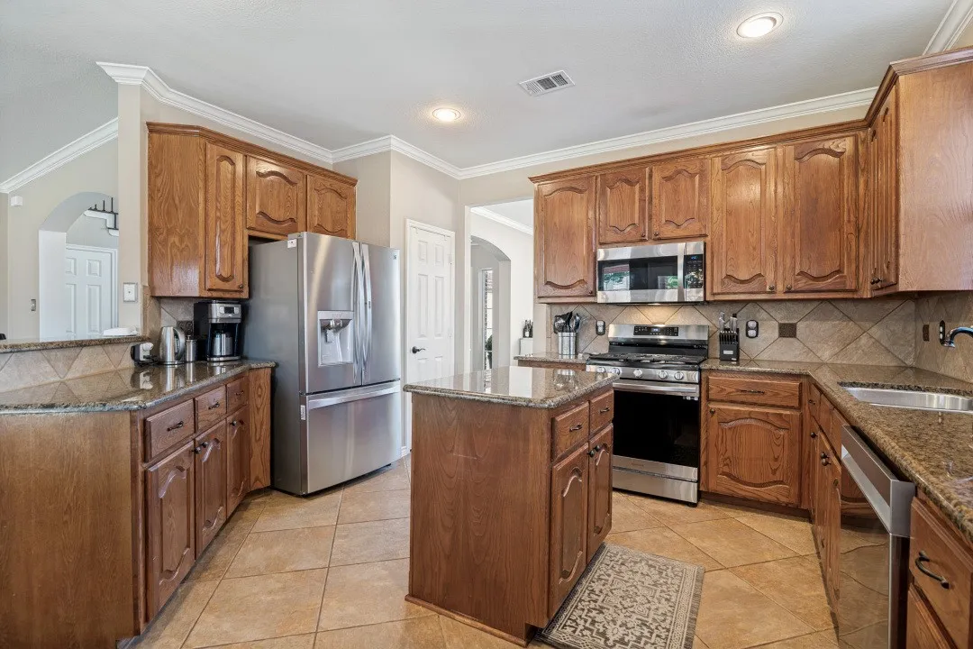 Single Family Residence For Sale in Collin County , 302 Highland Valley Court, Wylie, Texas 75098, 5 Bedroom, 4 Bathroom, 3 Garage spaces, 3,485 Sqft, built in 2005, mls#21364684, Real Estate Agent in Wylie, Homes For Sale in Collin county, Homes For Sale in Wylie, Realtor in Wylie Texas, Real Estate Brokerage Independent Realty Texas, Luminita Cordes Realtor