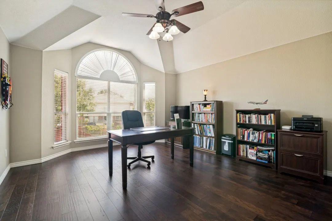 Single Family Residence For Sale in Collin County , 302 Highland Valley Court, Wylie, Texas 75098, 5 Bedroom, 4 Bathroom, 3 Garage spaces, 3,485 Sqft, built in 2005, mls#21364684, Real Estate Agent in Wylie, Homes For Sale in Collin county, Homes For Sale in Wylie, Realtor in Wylie Texas, Real Estate Brokerage Independent Realty Texas, Luminita Cordes Realtor