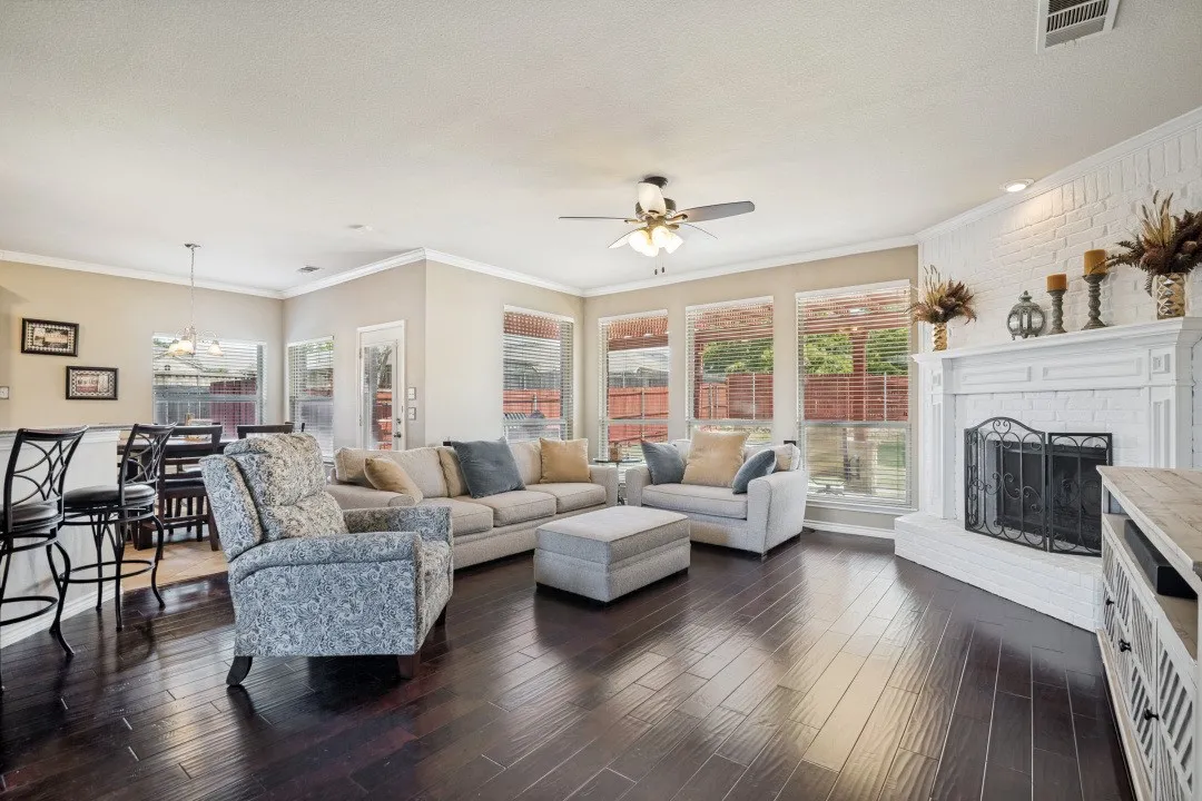 Single Family Residence For Sale in Collin County , 302 Highland Valley Court, Wylie, Texas 75098, 5 Bedroom, 4 Bathroom, 3 Garage spaces, 3,485 Sqft, built in 2005, mls#21364684, Real Estate Agent in Wylie, Homes For Sale in Collin county, Homes For Sale in Wylie, Realtor in Wylie Texas, Real Estate Brokerage Independent Realty Texas, Luminita Cordes Realtor