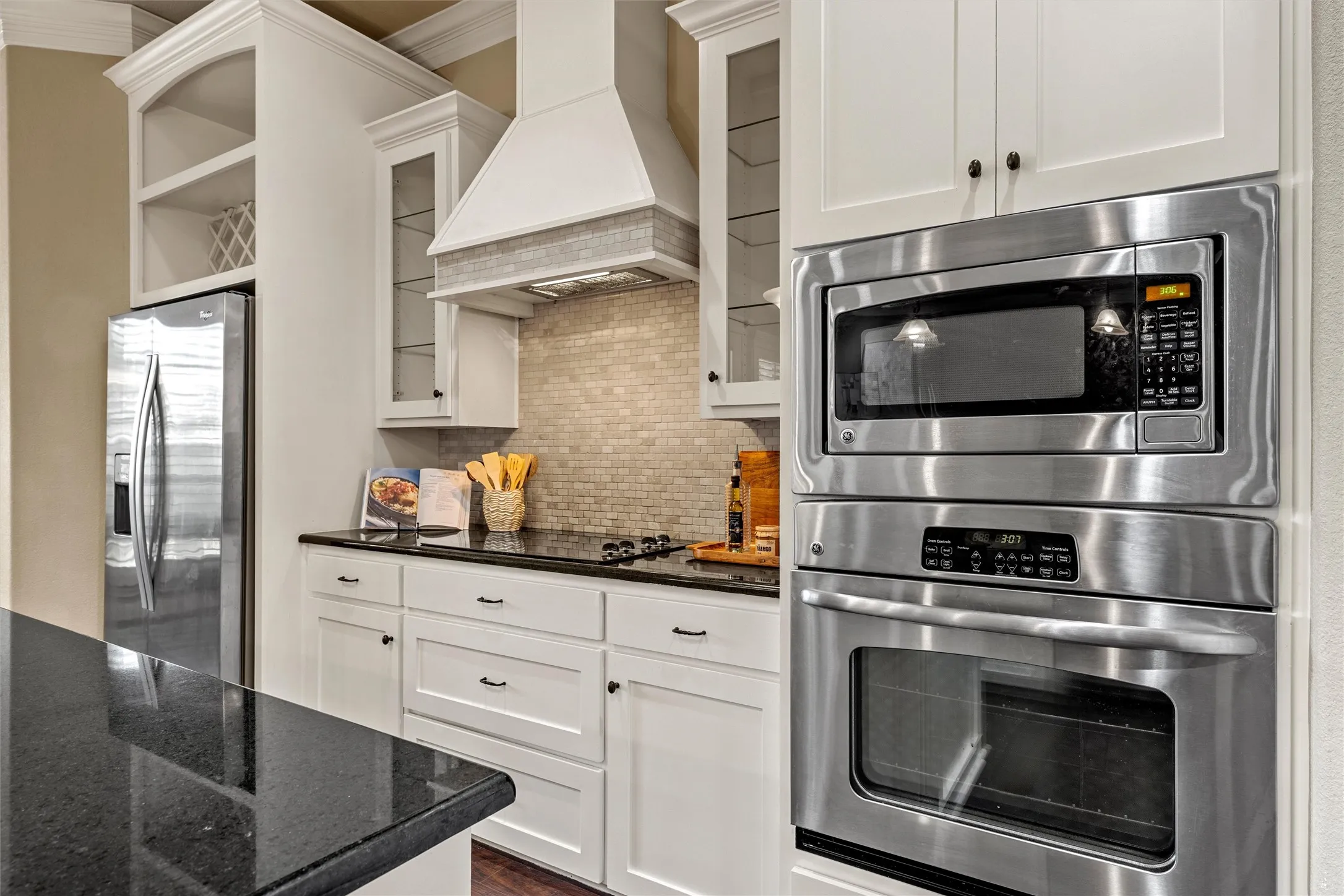 Single Family Residence For Sale in Mc Lennan County , 337 Edinburgh Lane, Waco, Texas 76712, 4 Bedroom, 3 Bathroom, 2 Garage spaces, 2,271 Sqft, built in 2010, mls#21365199, Real Estate Agent in Waco, Homes For Sale in Mc Lennan county, Homes For Sale in Waco, Realtor in Waco Texas, Real Estate Brokerage Independent Realty Texas, Luminita Cordes Realtor