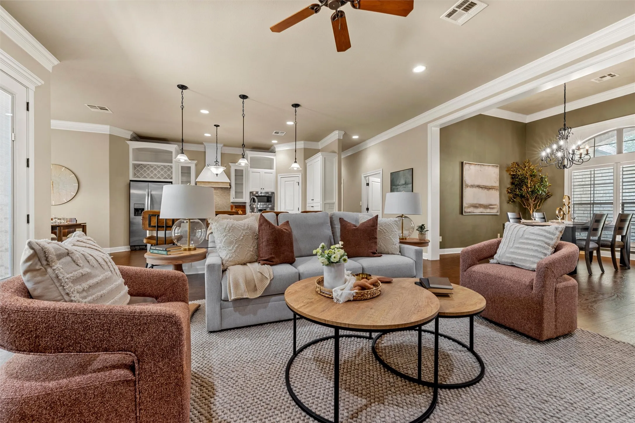 Single Family Residence For Sale in Mc Lennan County , 337 Edinburgh Lane, Waco, Texas 76712, 4 Bedroom, 3 Bathroom, 2 Garage spaces, 2,271 Sqft, built in 2010, mls#21365199, Real Estate Agent in Waco, Homes For Sale in Mc Lennan county, Homes For Sale in Waco, Realtor in Waco Texas, Real Estate Brokerage Independent Realty Texas, Luminita Cordes Realtor