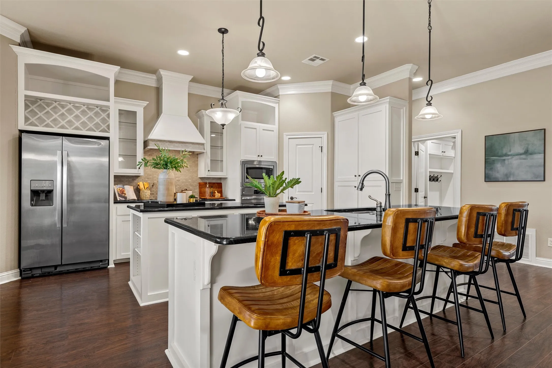 Single Family Residence For Sale in Mc Lennan County , 337 Edinburgh Lane, Waco, Texas 76712, 4 Bedroom, 3 Bathroom, 2 Garage spaces, 2,271 Sqft, built in 2010, mls#21365199, Real Estate Agent in Waco, Homes For Sale in Mc Lennan county, Homes For Sale in Waco, Realtor in Waco Texas, Real Estate Brokerage Independent Realty Texas, Luminita Cordes Realtor