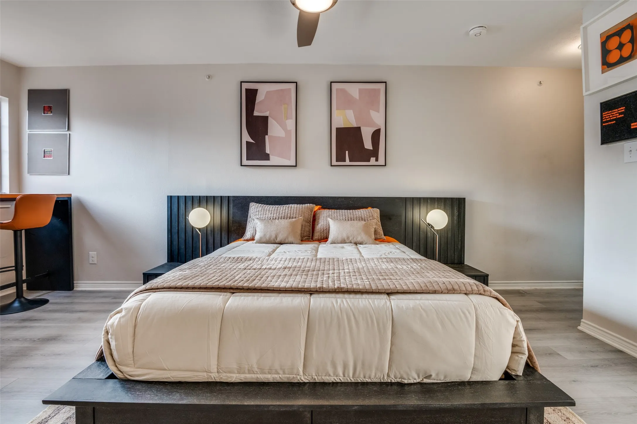 Condominium For Rent in Dallas County , 3033 San Jacinto Street 323, Dallas, Texas 75204, 1 Bedroom, 1 Bathroom, 1 Garage spaces, 644 Sqft, built in 1984, Price $1,900, mls#21366409, Real Estate Agent in Dallas, Homes For Rent in Dallas county, Homes For Rent in Dallas, Realtor in Dallas Texas, Real Estate Brokerage Independent Realty Texas, Luminita Cordes Realtor