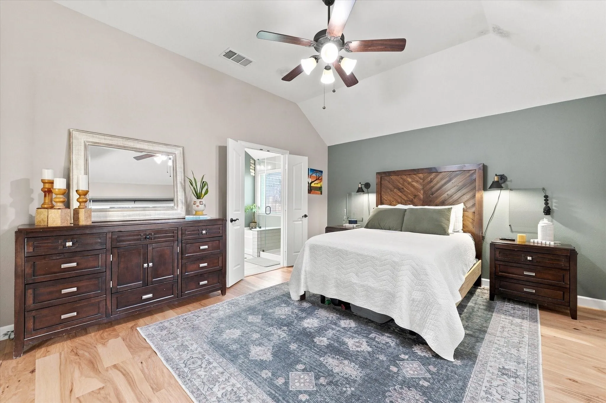 Single Family Residence For Sale in Tarrant County , 102 Chase Oaks Court, Mansfield, Texas 76063, 4 Bedroom, 3 Bathroom, 3 Garage spaces, 2,276 Sqft, built in 2011, mls#21363558, Real Estate Agent in Mansfield, Homes For Sale in Tarrant county, Homes For Sale in Mansfield, Realtor in Mansfield Texas, Real Estate Brokerage Independent Realty Texas, Luminita Cordes Realtor