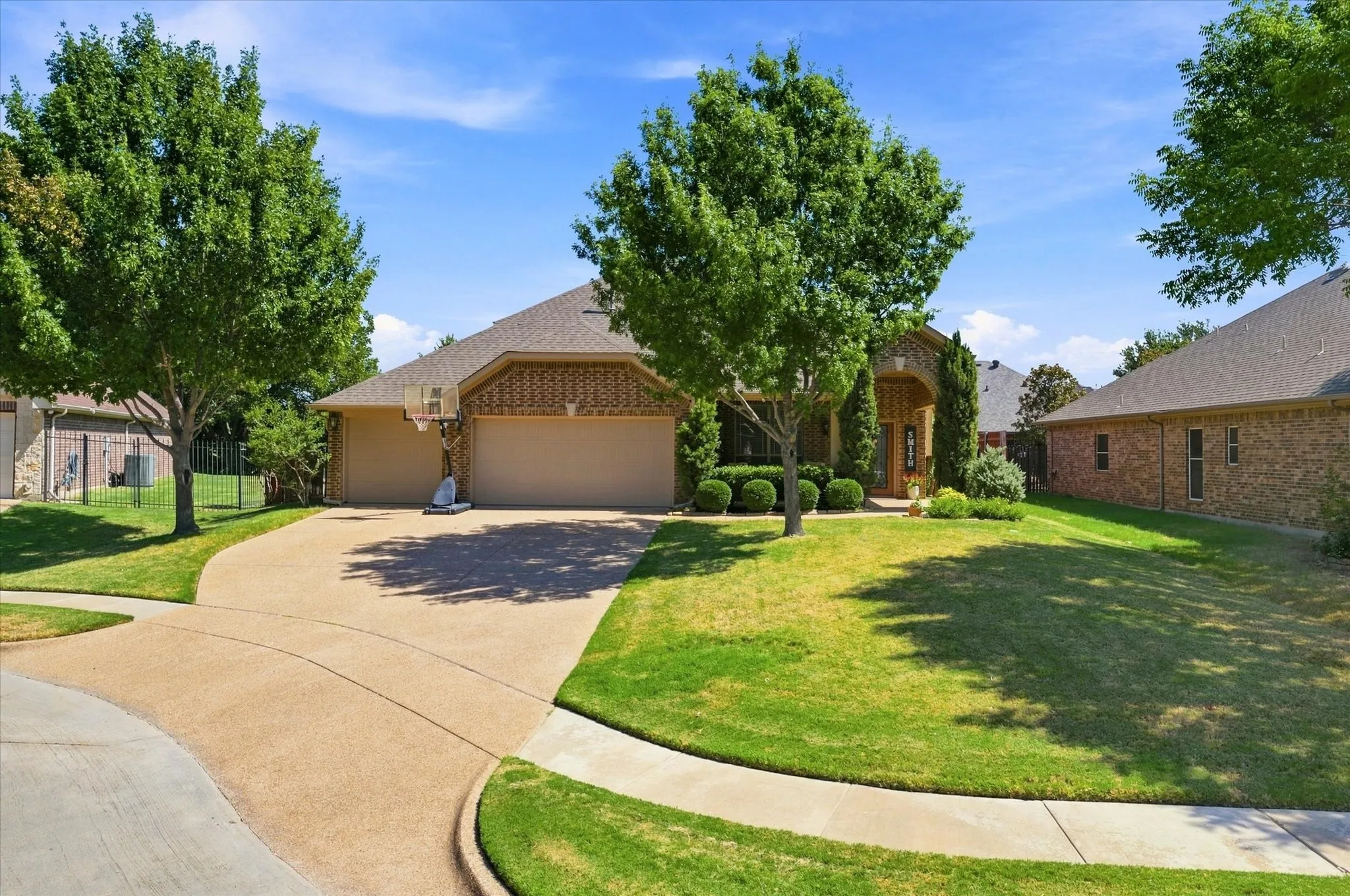 Single Family Residence For Sale in Tarrant County , 102 Chase Oaks Court, Mansfield, Texas 76063, 4 Bedroom, 3 Bathroom, 3 Garage spaces, 2,276 Sqft, built in 2011, mls#21363558, Real Estate Agent in Mansfield, Homes For Sale in Tarrant county, Homes For Sale in Mansfield, Realtor in Mansfield Texas, Real Estate Brokerage Independent Realty Texas, Luminita Cordes Realtor