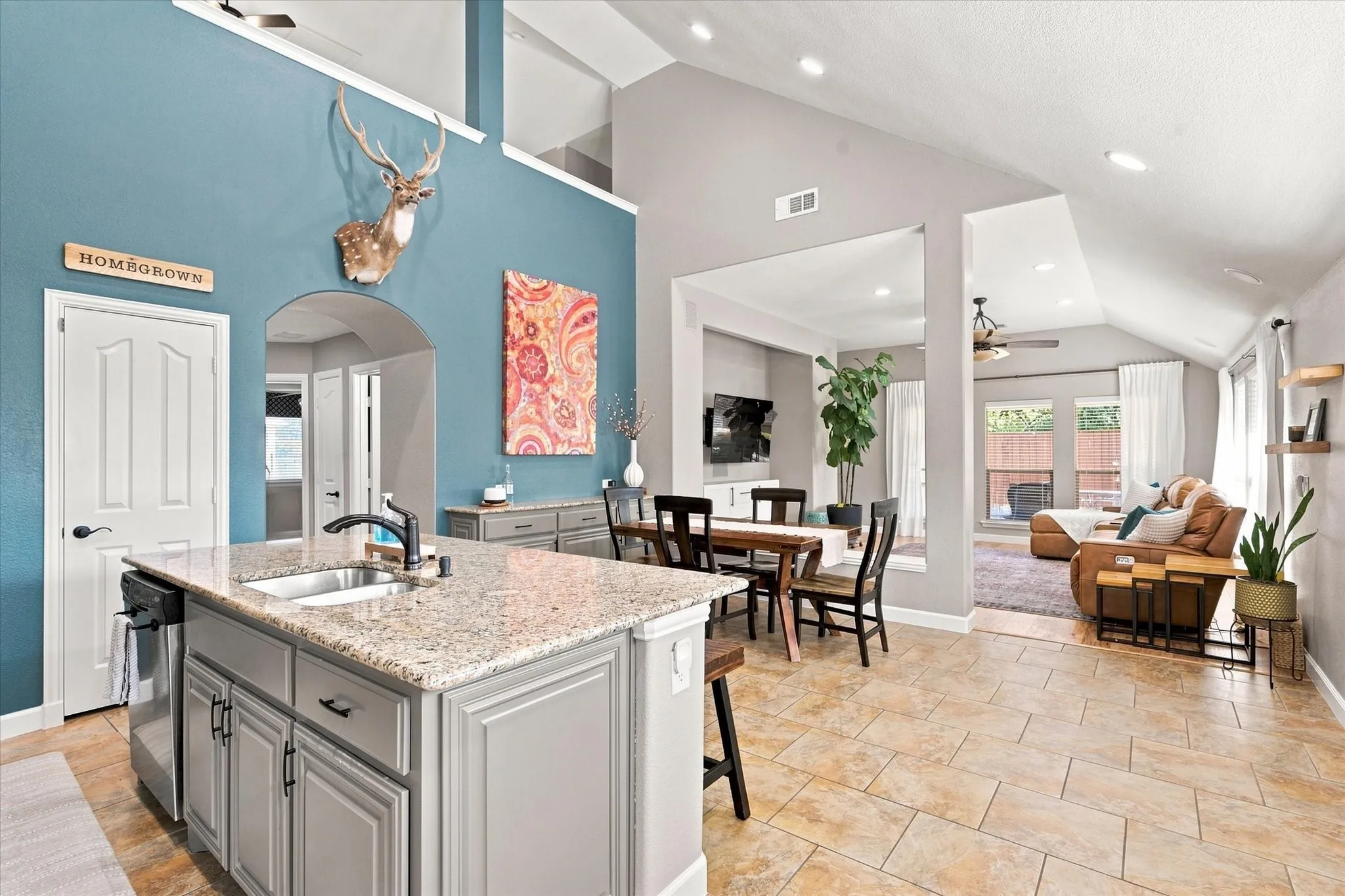 Single Family Residence For Sale in Tarrant County , 102 Chase Oaks Court, Mansfield, Texas 76063, 4 Bedroom, 3 Bathroom, 3 Garage spaces, 2,276 Sqft, built in 2011, mls#21363558, Real Estate Agent in Mansfield, Homes For Sale in Tarrant county, Homes For Sale in Mansfield, Realtor in Mansfield Texas, Real Estate Brokerage Independent Realty Texas, Luminita Cordes Realtor