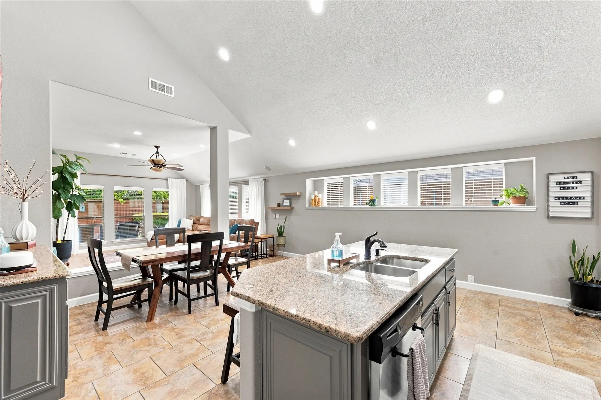 Single Family Residence For Sale in Tarrant County , 102 Chase Oaks Court, Mansfield, Texas 76063, 4 Bedroom, 3 Bathroom, 3 Garage spaces, 2,276 Sqft, built in 2011, mls#21363558, Real Estate Agent in Mansfield, Homes For Sale in Tarrant county, Homes For Sale in Mansfield, Realtor in Mansfield Texas, Real Estate Brokerage Independent Realty Texas, Luminita Cordes Realtor