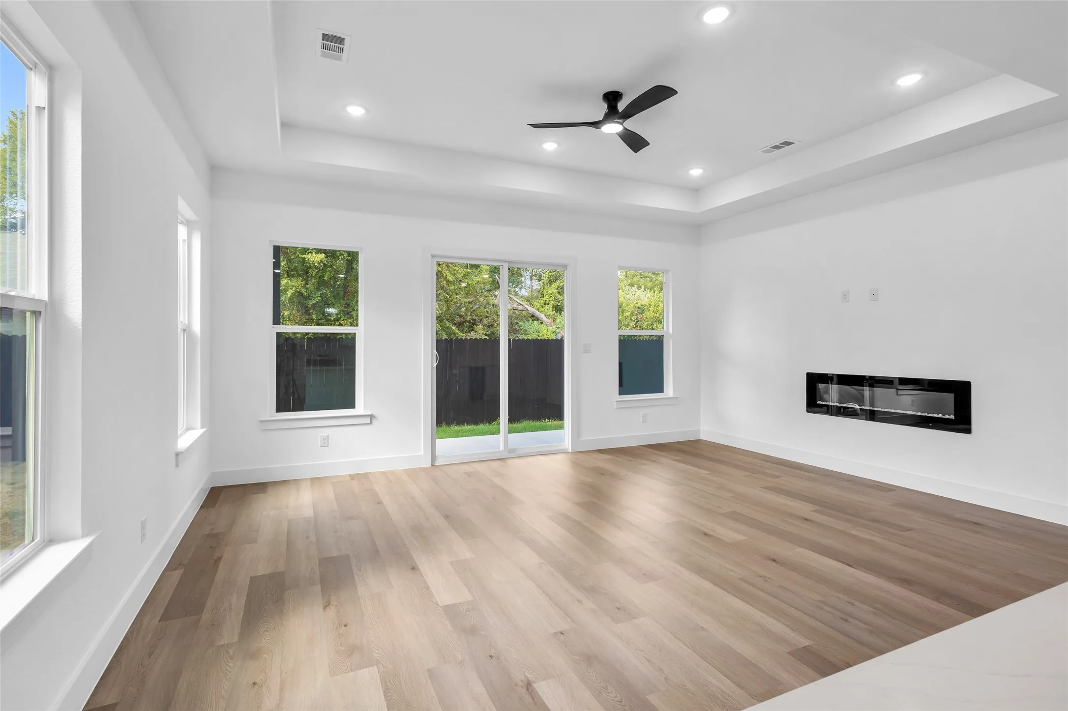 Single Family Residence For Sale in Dallas County , 4317 Myrtle Street, Dallas, Texas 75215, 4 Bedroom, 3 Bathroom, 2 Garage spaces, 2,002 Sqft, built in 2026, mls#21305681, Real Estate Agent in Dallas, Homes For Sale in Dallas county, Homes For Sale in Dallas, Realtor in Dallas Texas, Real Estate Brokerage Independent Realty Texas, Luminita Cordes Realtor